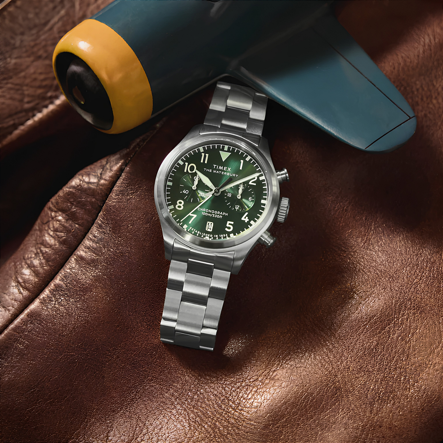 Timex Waterbury Ace Cronograph TW2Y19100 – Elegância Clássica e