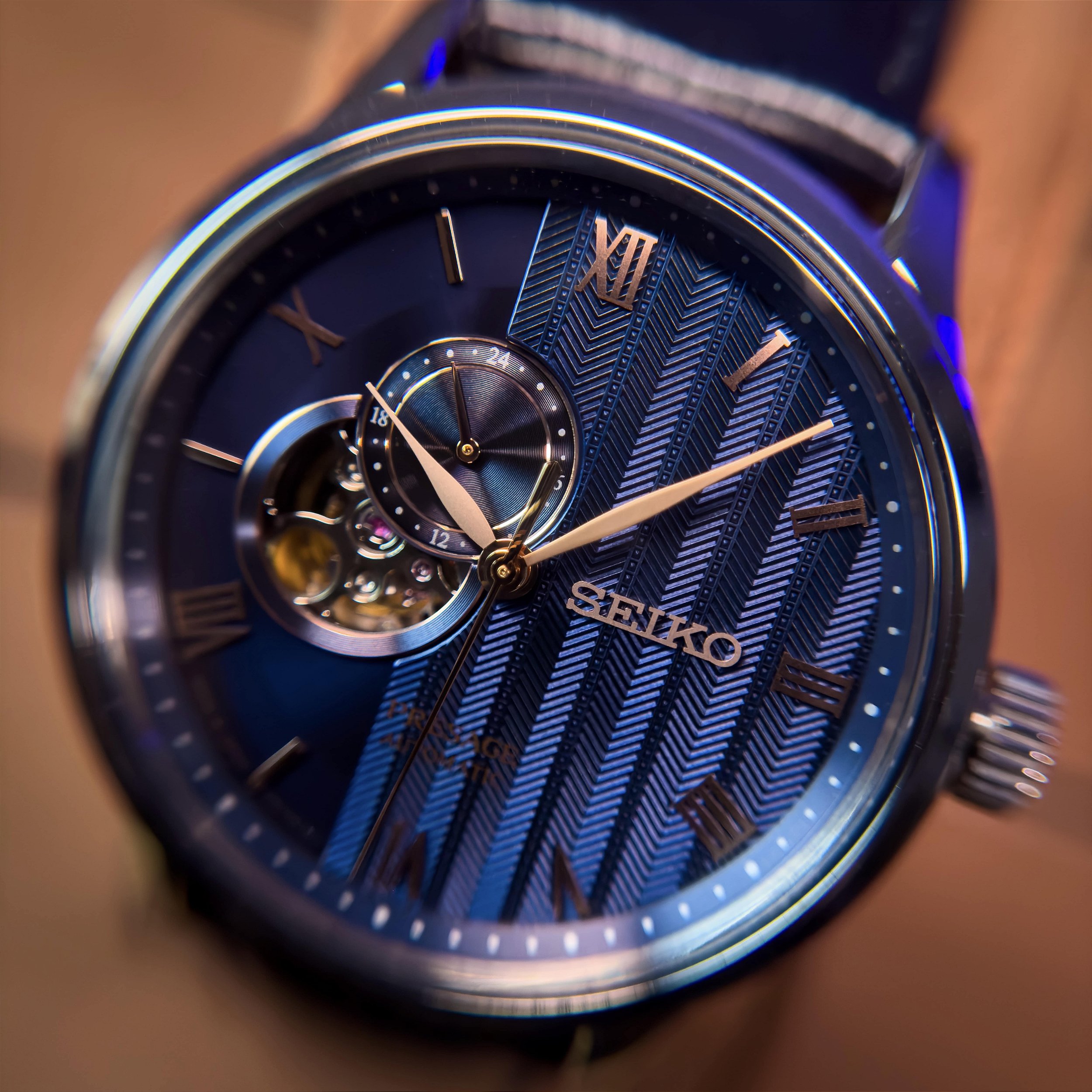SAKURA ATS3000 ATMTIC Blue
サクラ オートマチック Seiko Presage Zen Garden SSA421J1 – Automático 4R39 41,8mm Safira