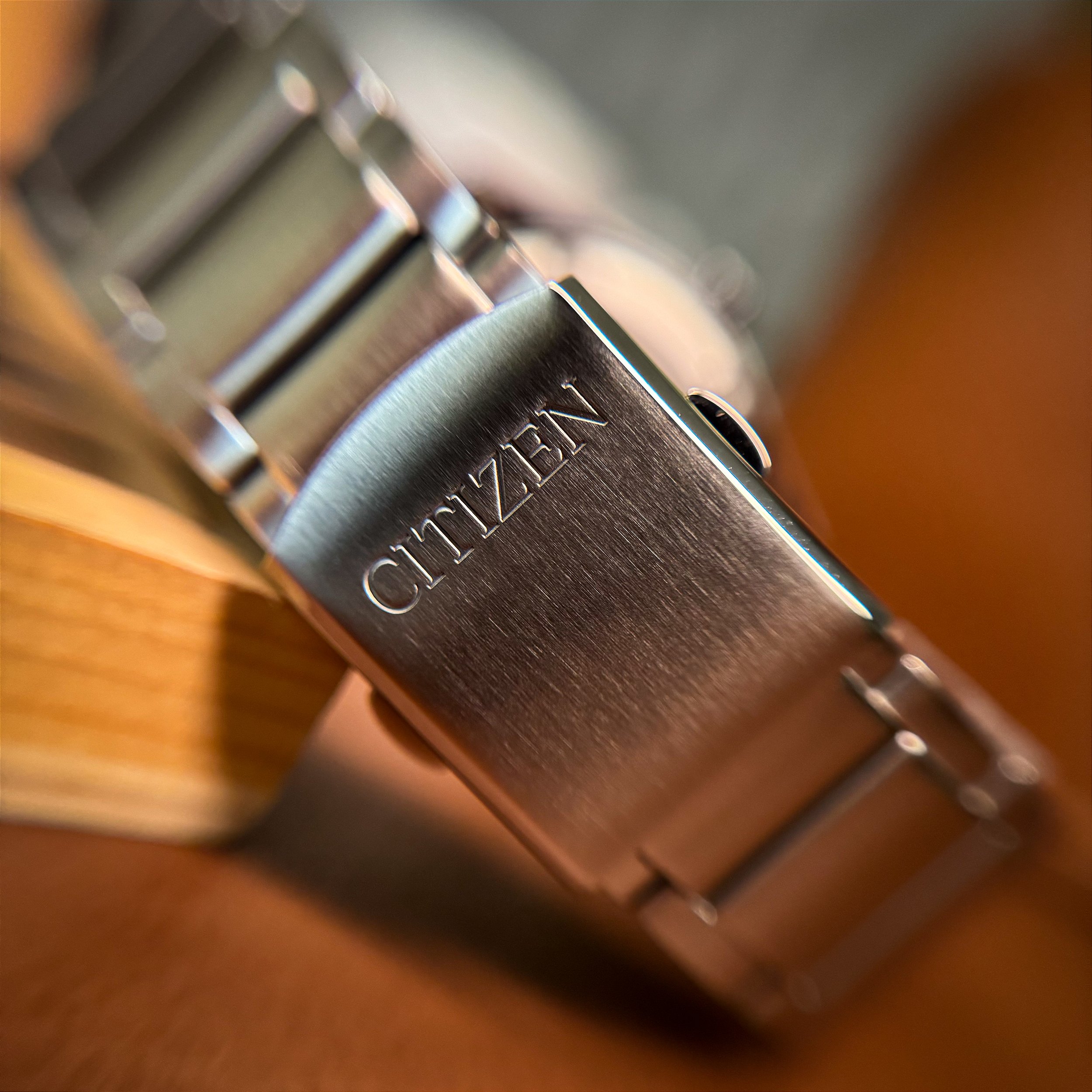 Citizen Brycen Sport AW1598-70X – Estilo esportivo com toque