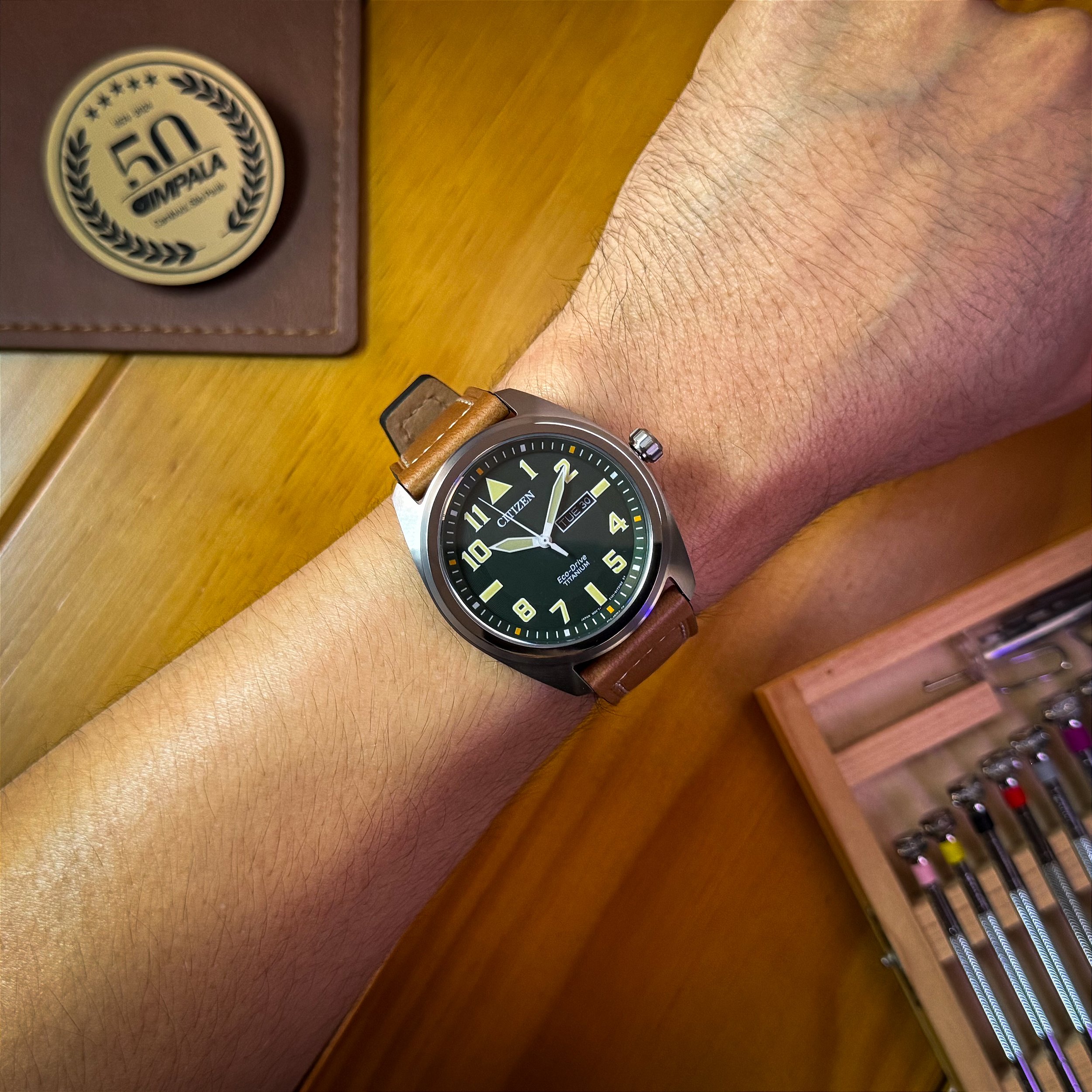 Citizen BM8560-02X – Eco-Drive Super Titanium 42mm Safira 100m