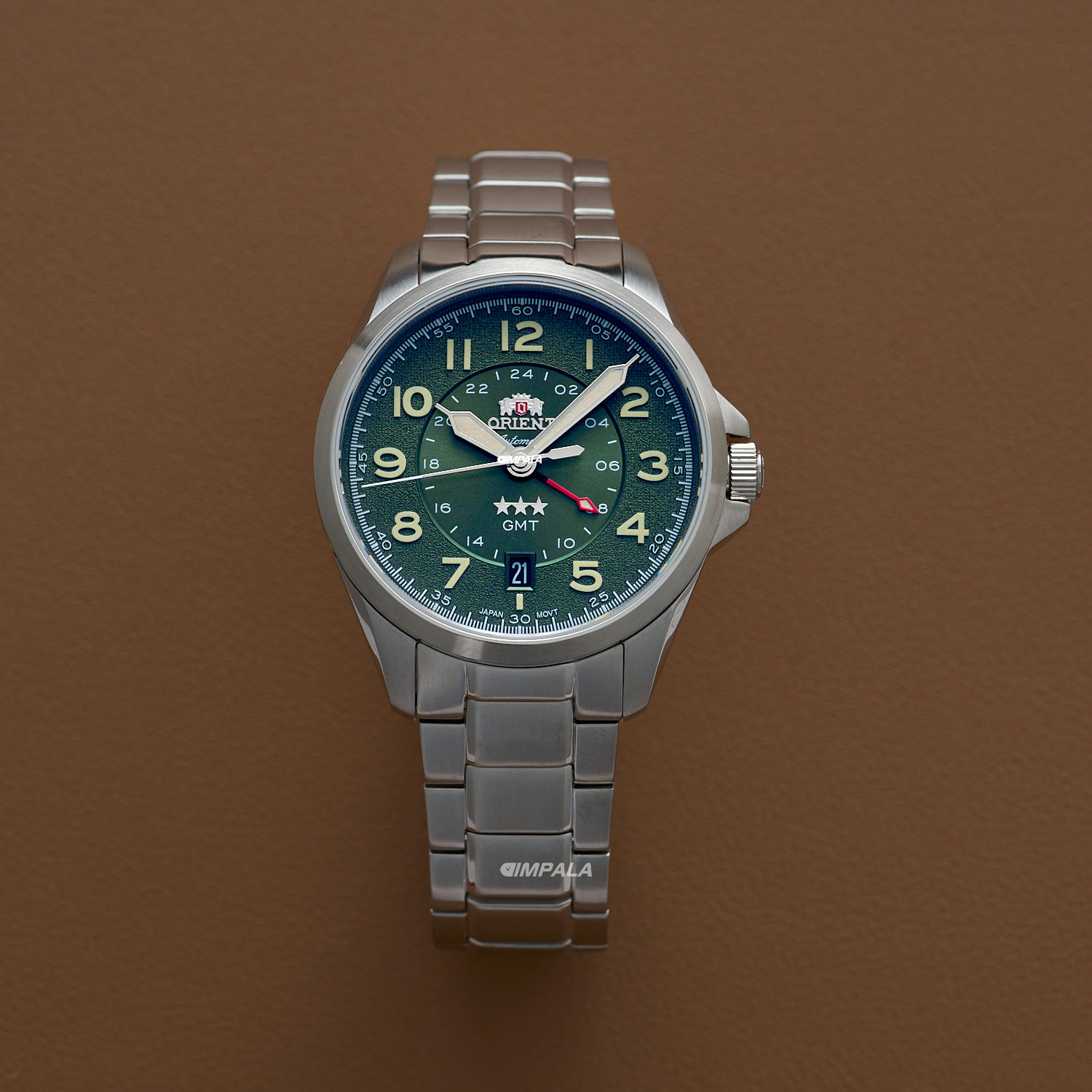 Orient 3 Stars GMT NH3SS017 E2SX – Elegância com segundo fuso