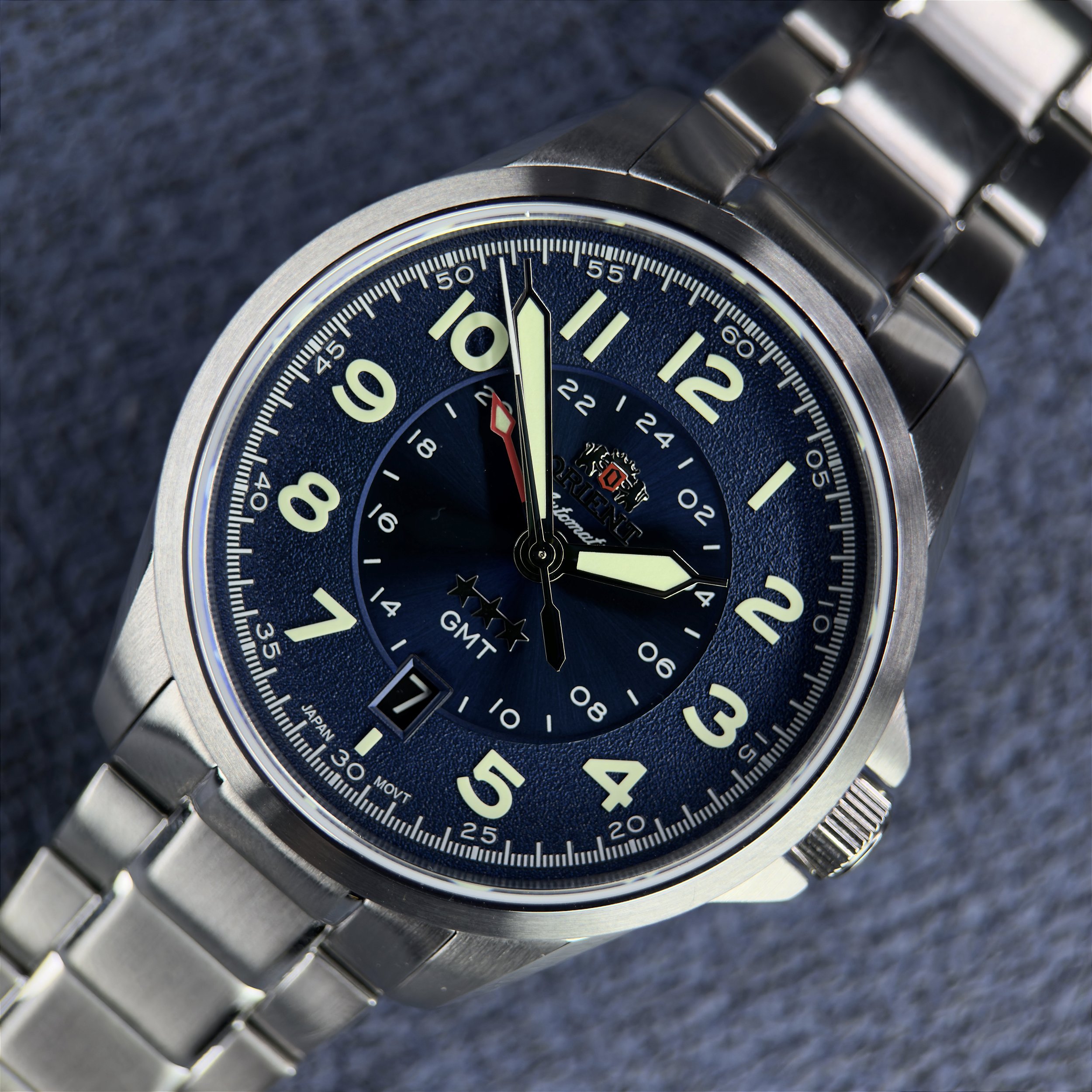 Orient 3 Stars GMT NH3SS017 D2SX – Elegância com segundo fuso