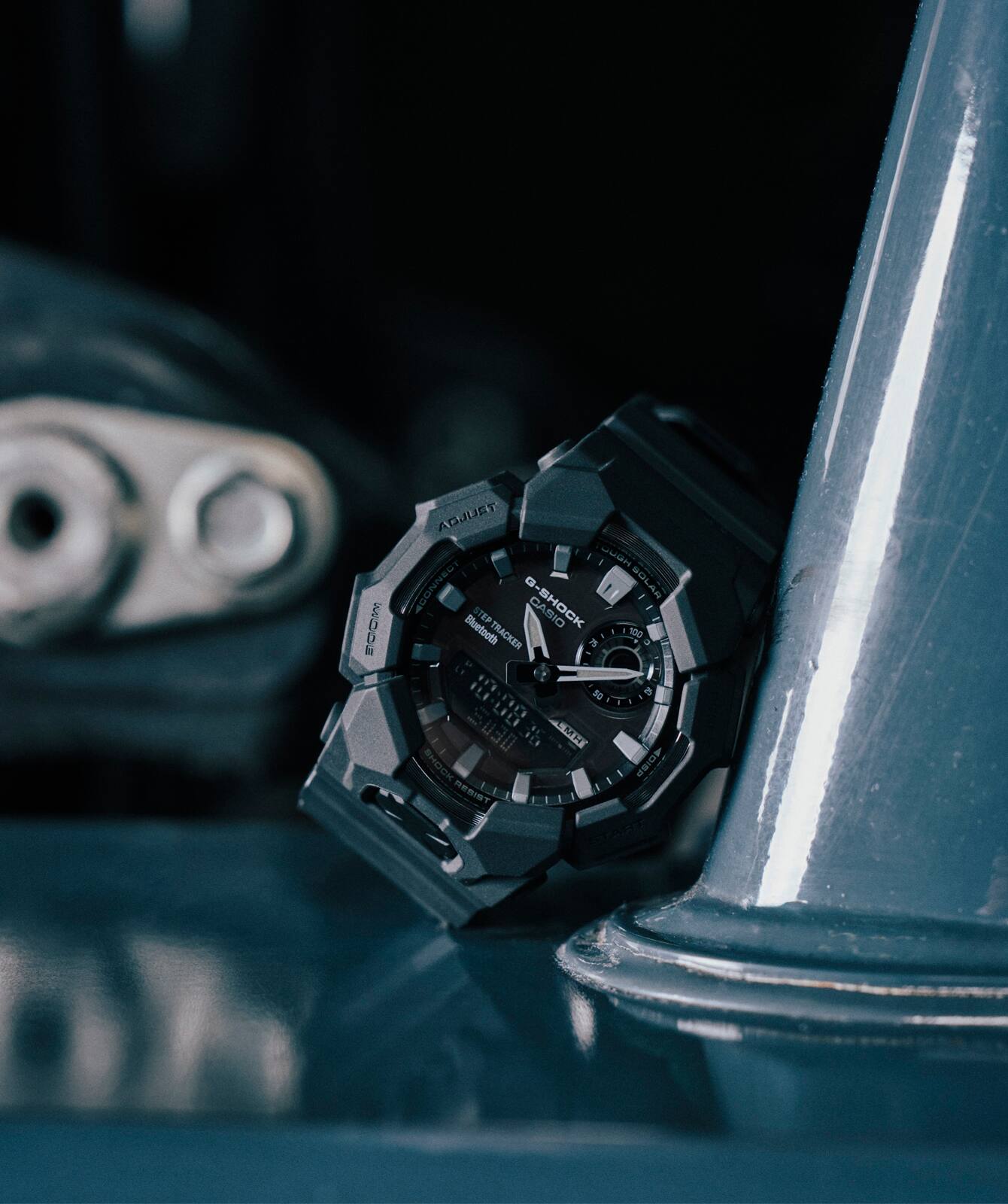 Relógio G-SHOCK GA-B010 Tough Solar Bluetooth Contador de Passos