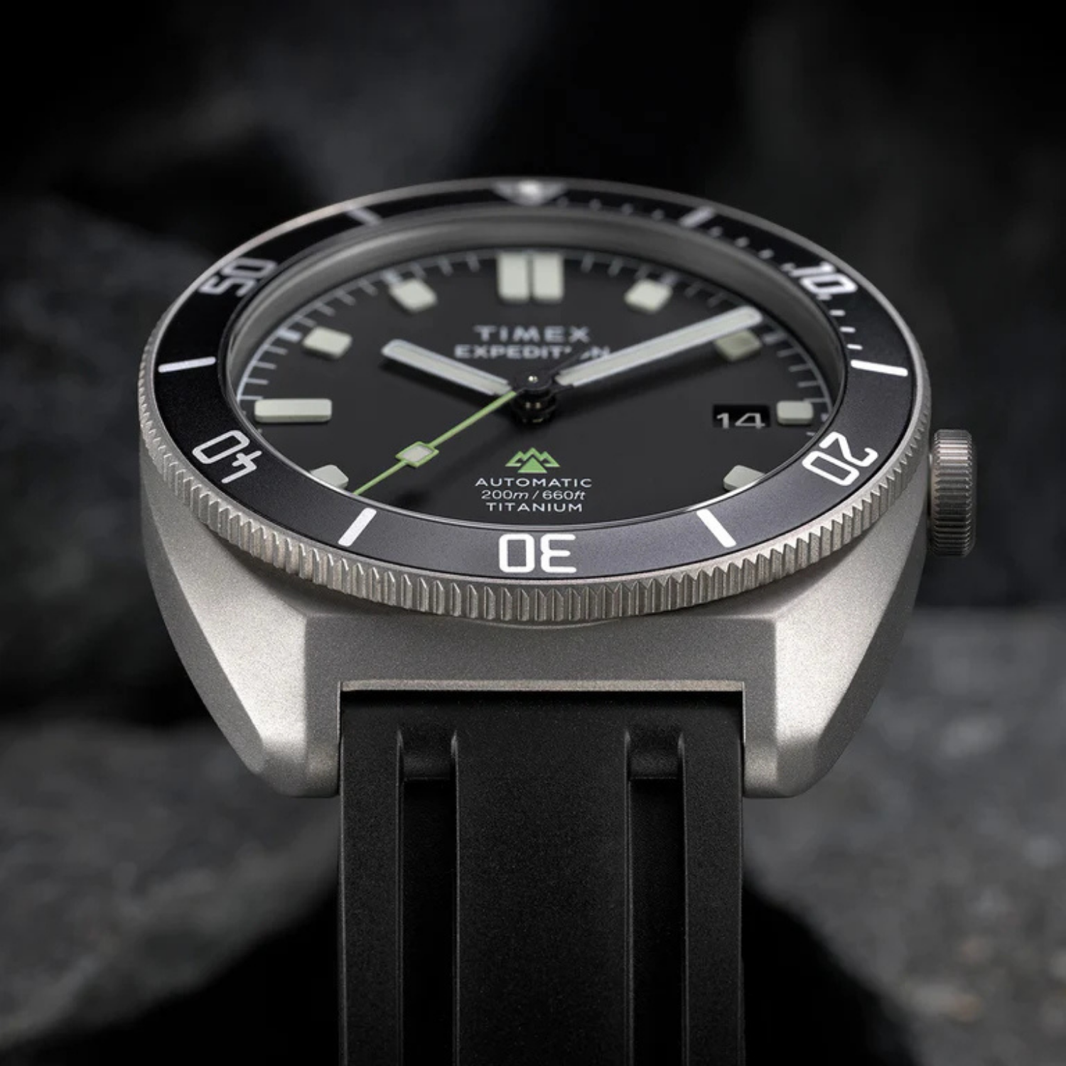 Relógio Timex Expedition Pioneer Titanium Automático Safira
