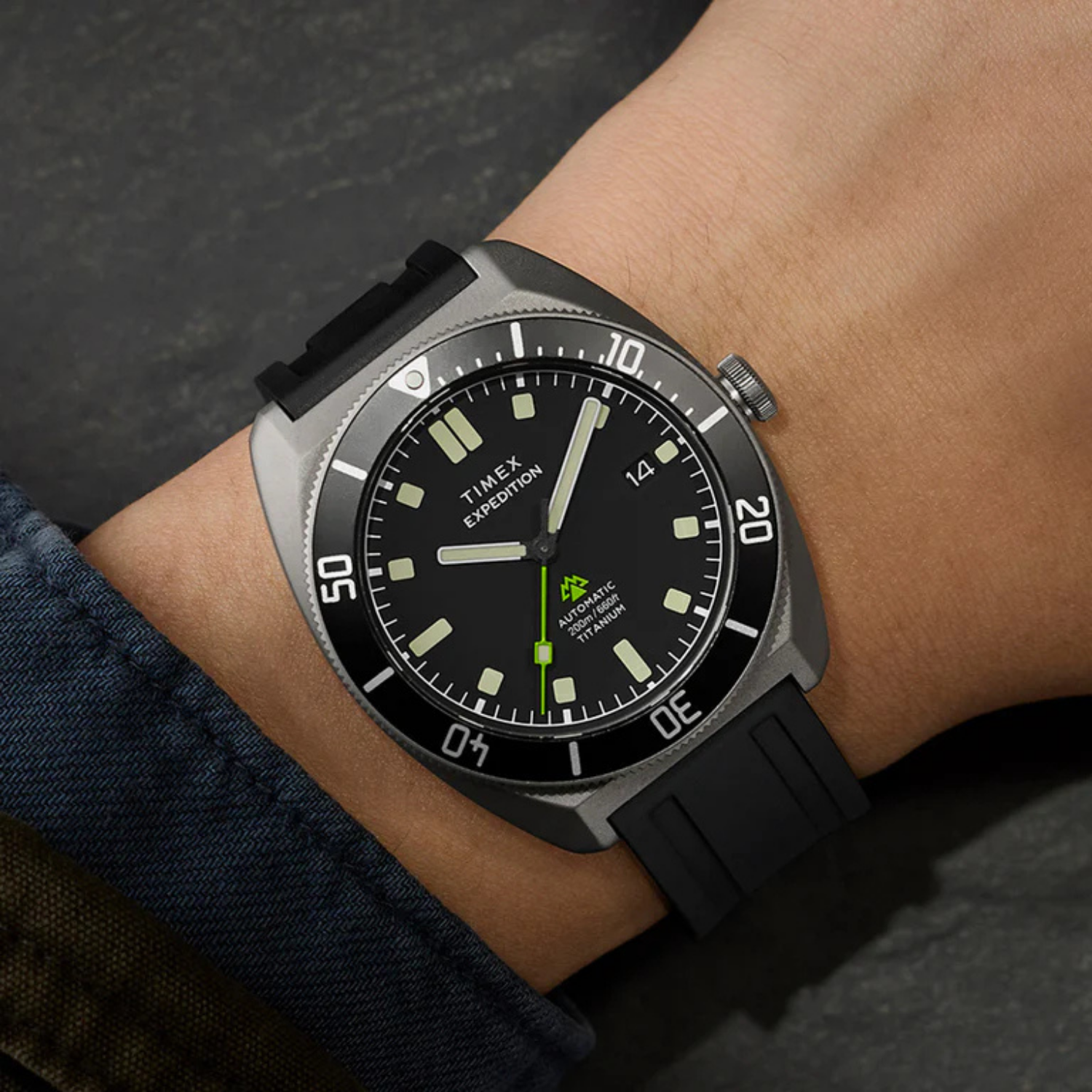 Relógio Timex Expedition Pioneer Titanium Automático Safira