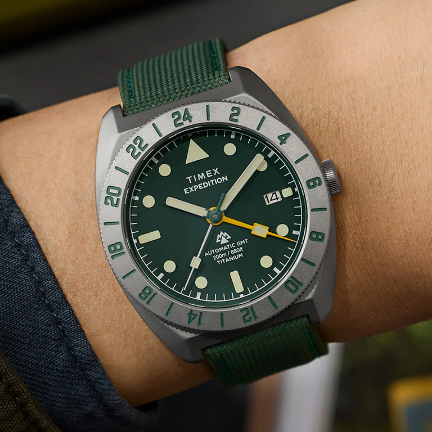 トゥデイ Relógio Timex Expedition Pioneer Titanium GMT Automático Safira