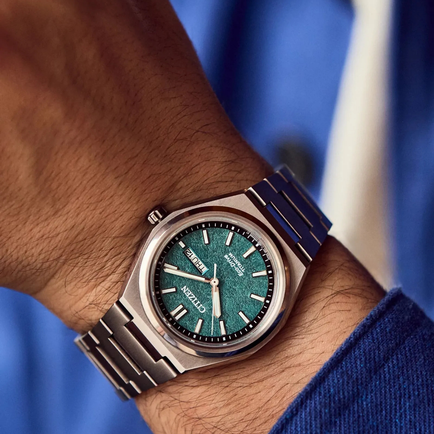 Relógio Citizen Zenshin Eco-Drive AW0130-85X Titânio Safira