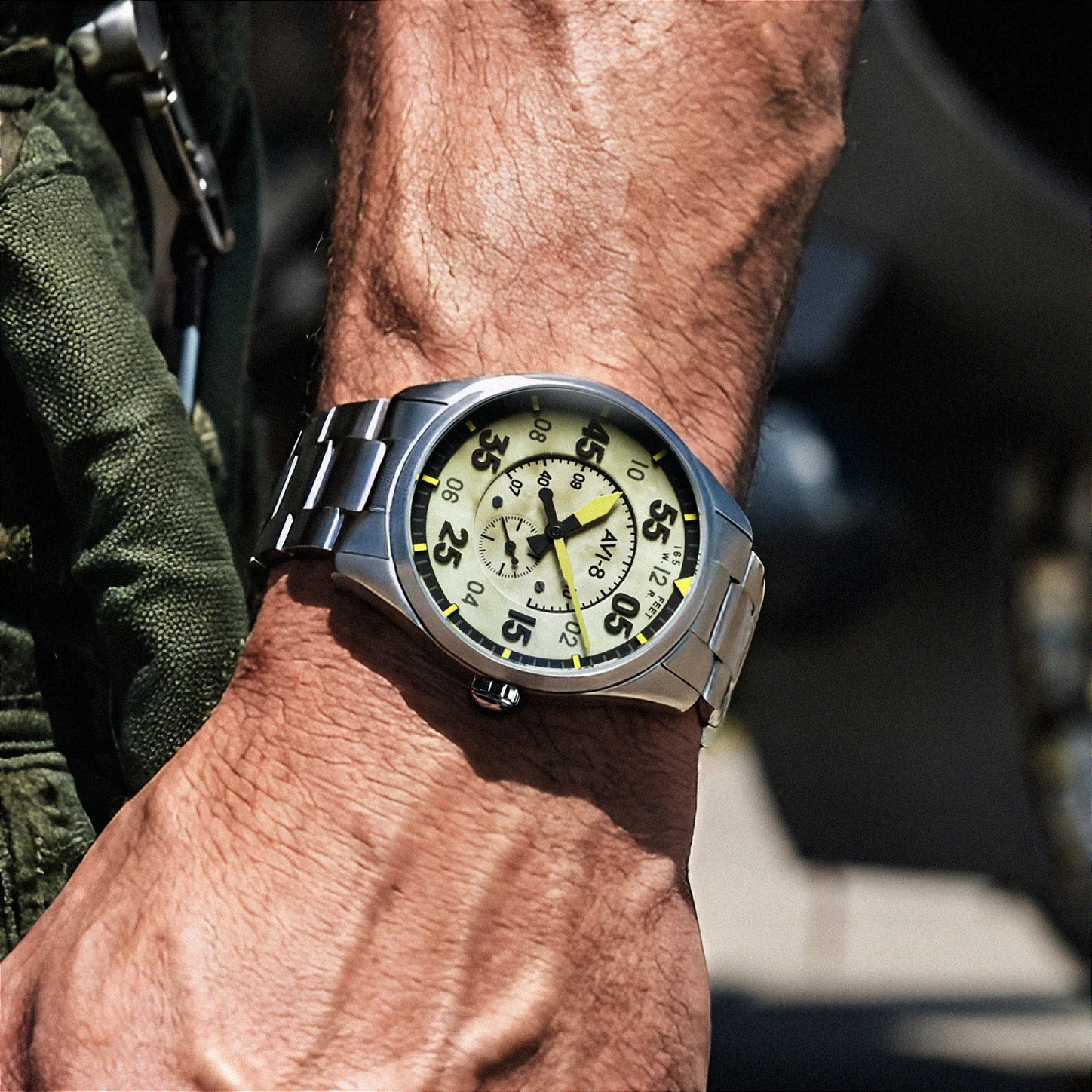 Relógio AVI-8 Spitfire Type 300 AV-4147-33 Automático Safira