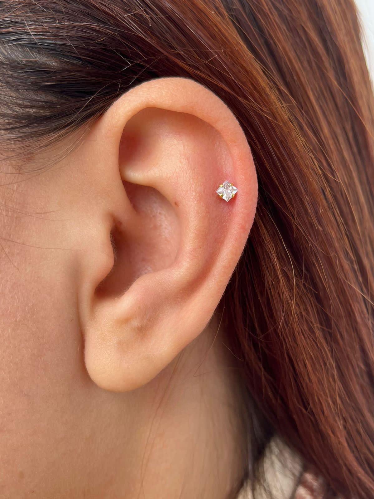 Piercing Prata 925 Banhado a Ouro Tragus Três Bolinhas - 8mm - TREND ART -  Acessórios para você brilhar ainda mais.