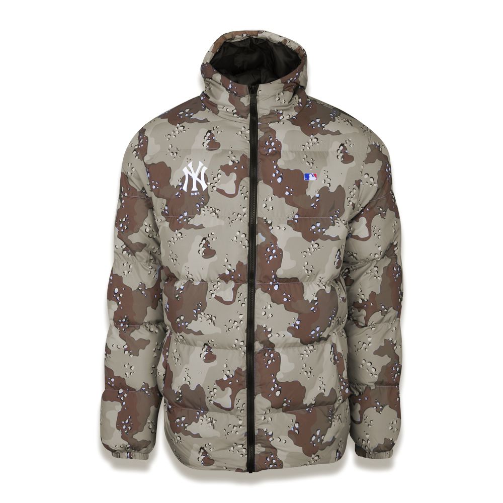 Jaqueta Puffer New York Yankees Desert Camo Logo - New Era - FIRST DOWN -  Produtos Futebol Americano NFL