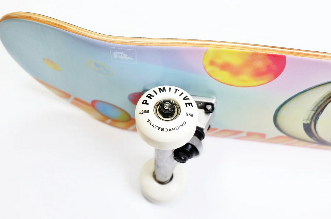 スケートボード PRIMITIVE - PRIMITIVE SPACEMAN RODRIGUEZ  COMPLETE 8 Primitive Complete Paul Rodriguez Spaceman Orange 8.25