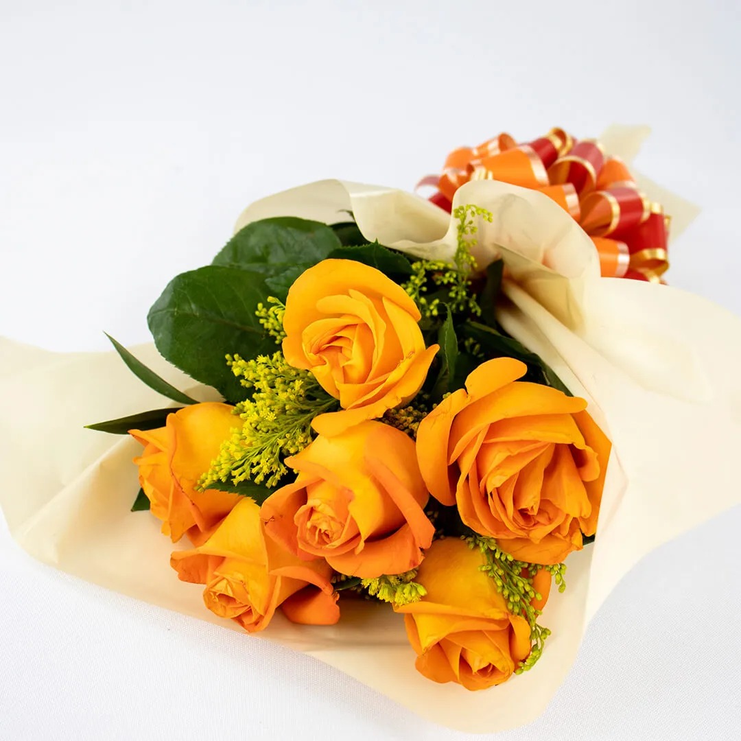 Buquê de 6 Rosas na Cor Laranja Tradicional - Fênix Floricultura ...