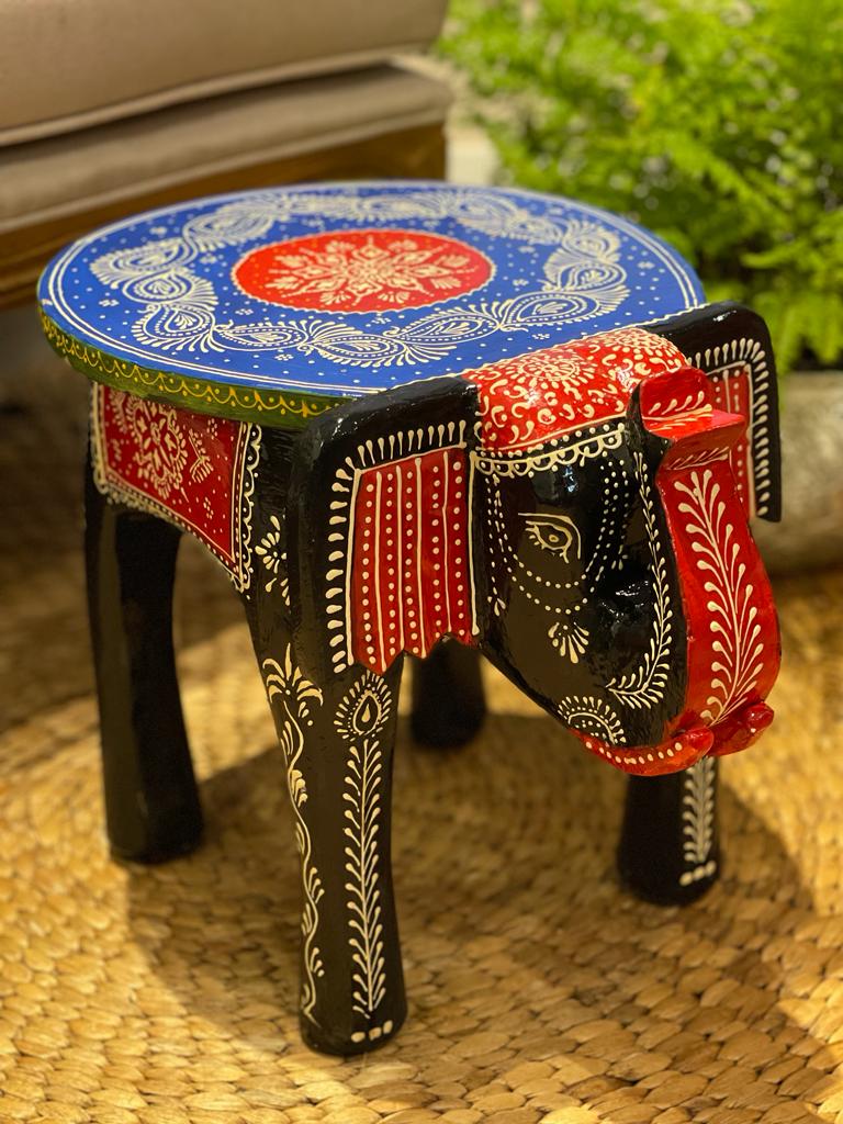 Banqueta - Elefante - Madeira - Grande - Pintado à Mão - Preto e Colorido -  Marrocos For You | Decoração e Vestuário - Étnico