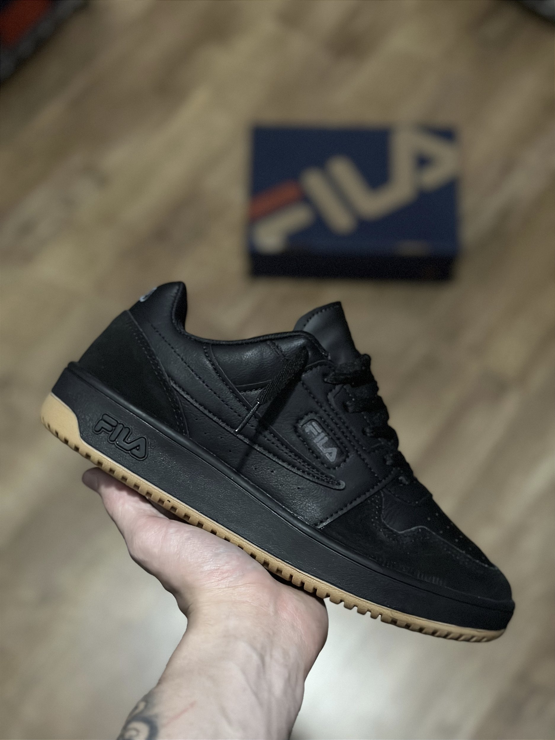 FILA ARCADE LOW black gun Corre de Rua