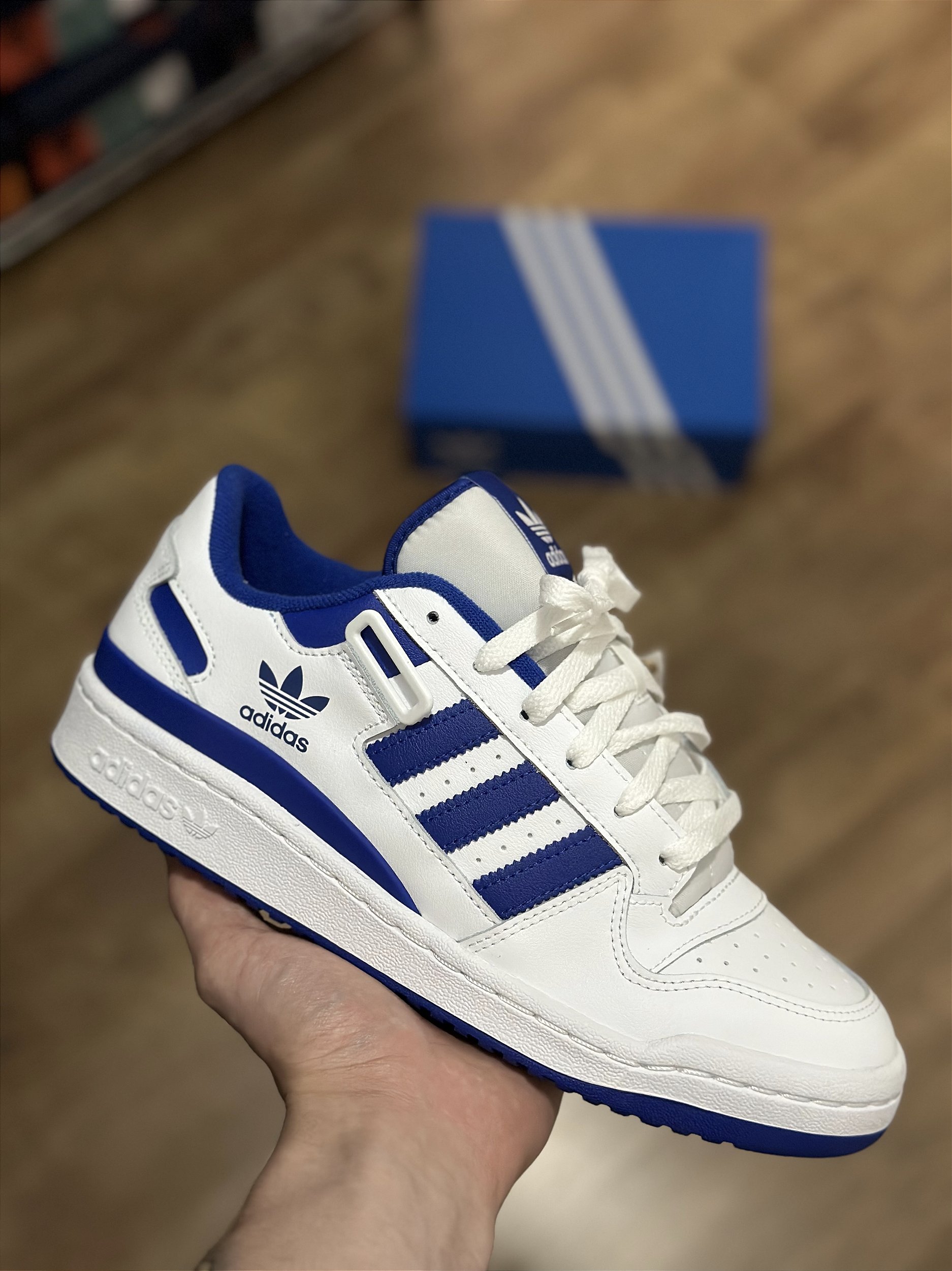ADIDAS FORUM LOW (branco/azul) - Corre de Rua