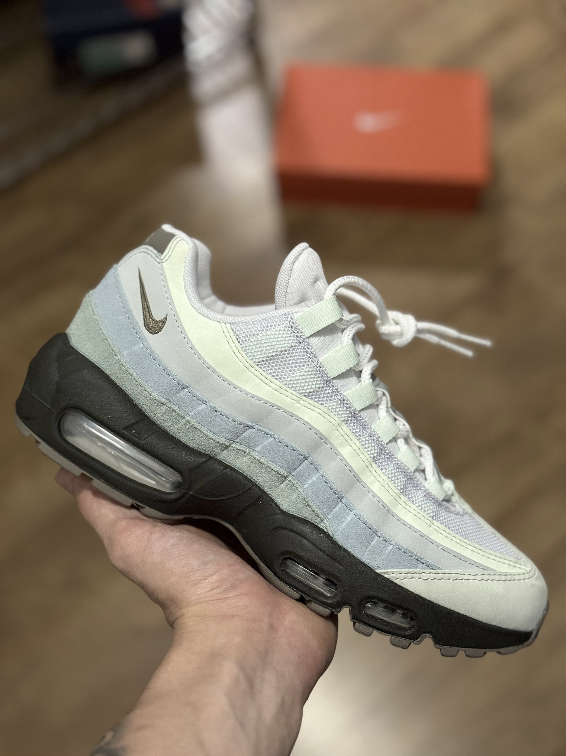 Nike air max plus deals sequoia