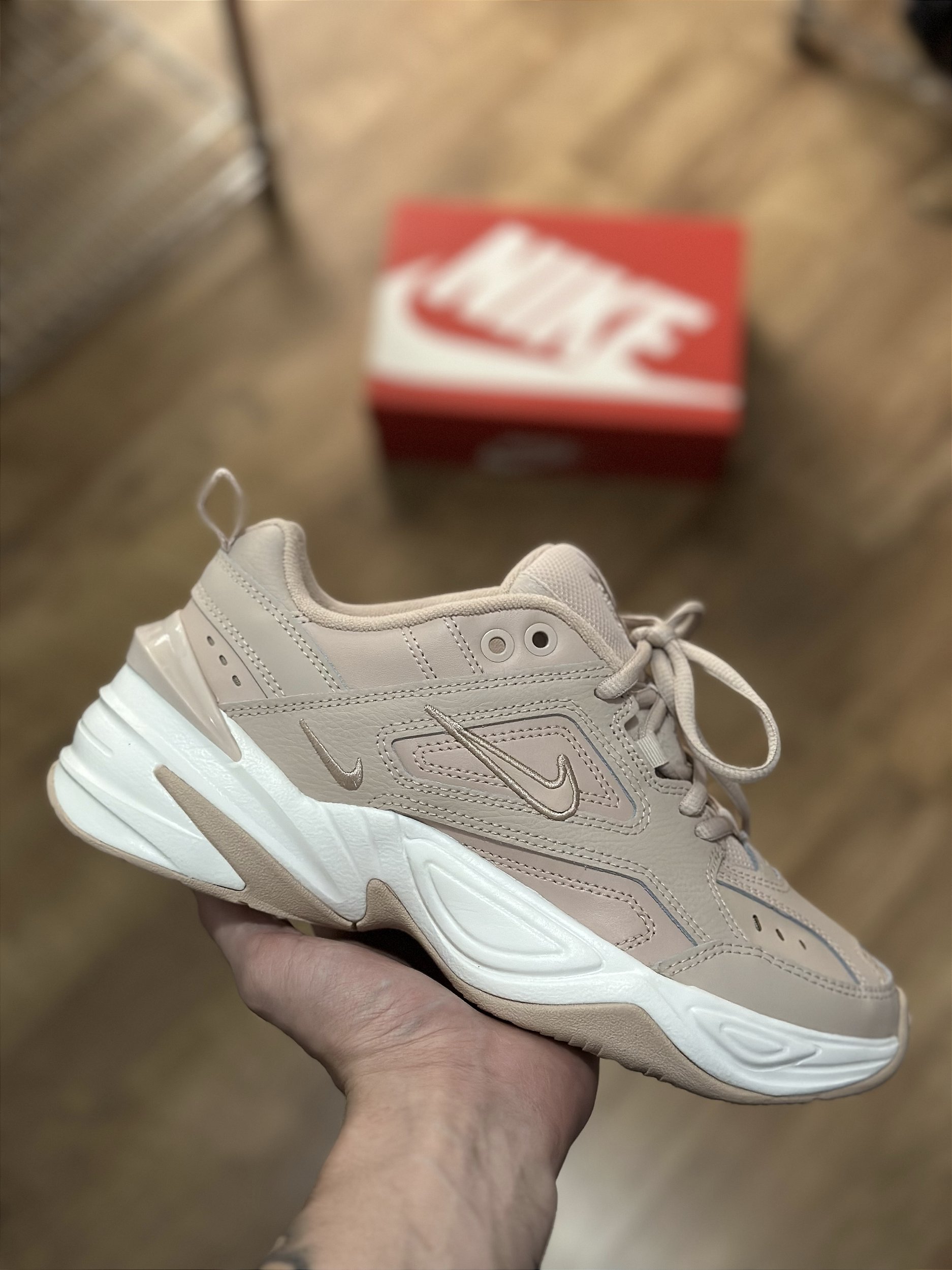 Nike tekno beige sale