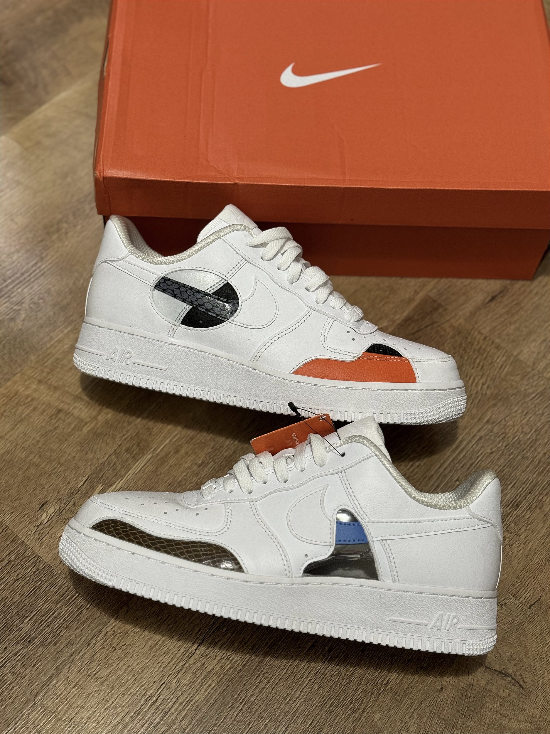 NIKE AIR FORCE 1 '07 LX “Cut Out” - Corre de Rua