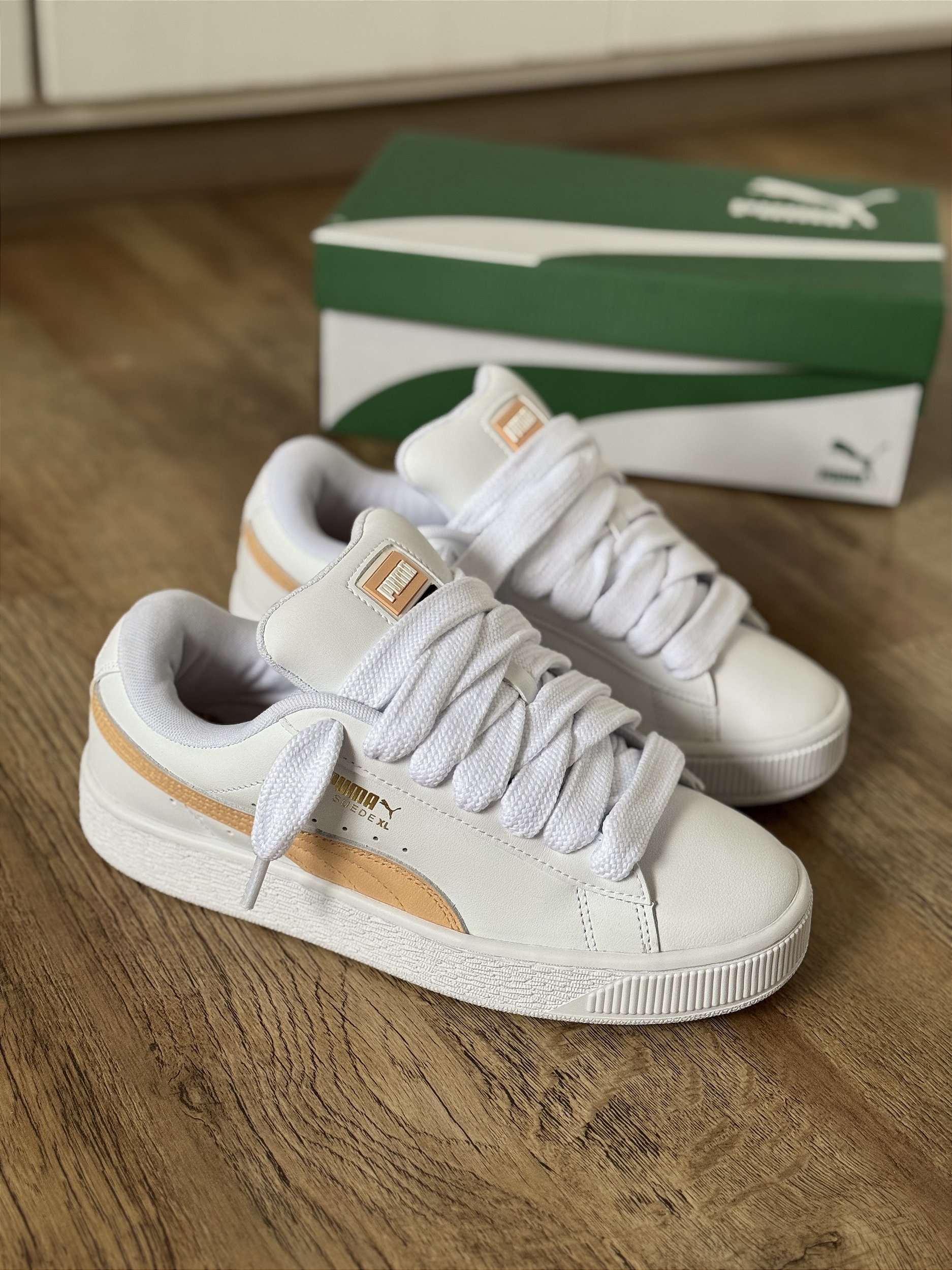 PUMA SUEDE XL (white/peach) - Corre de Rua