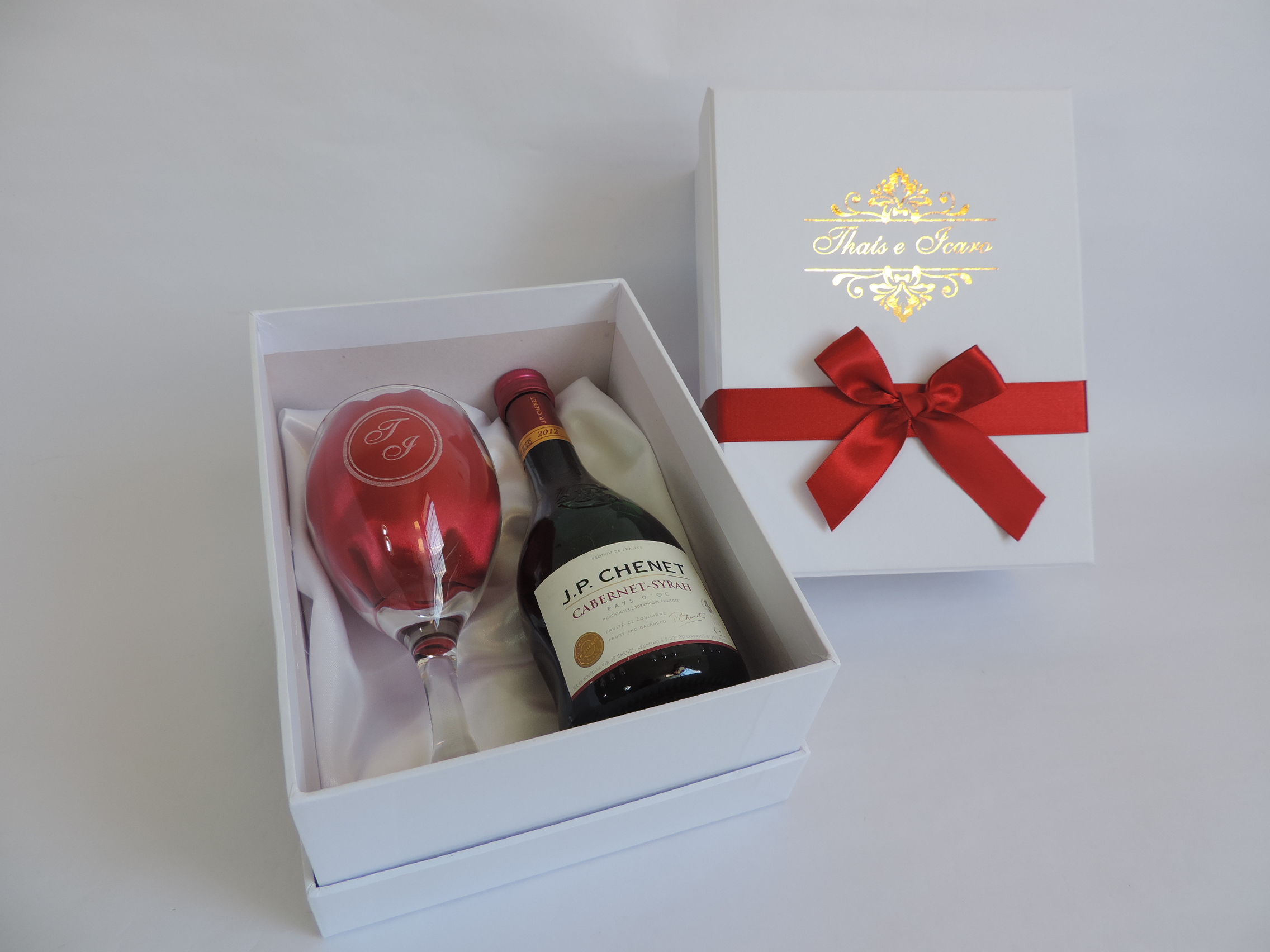 Presente de Casamento - Taça de Vinho + Caixa Presente | MONDY - MONDY ...