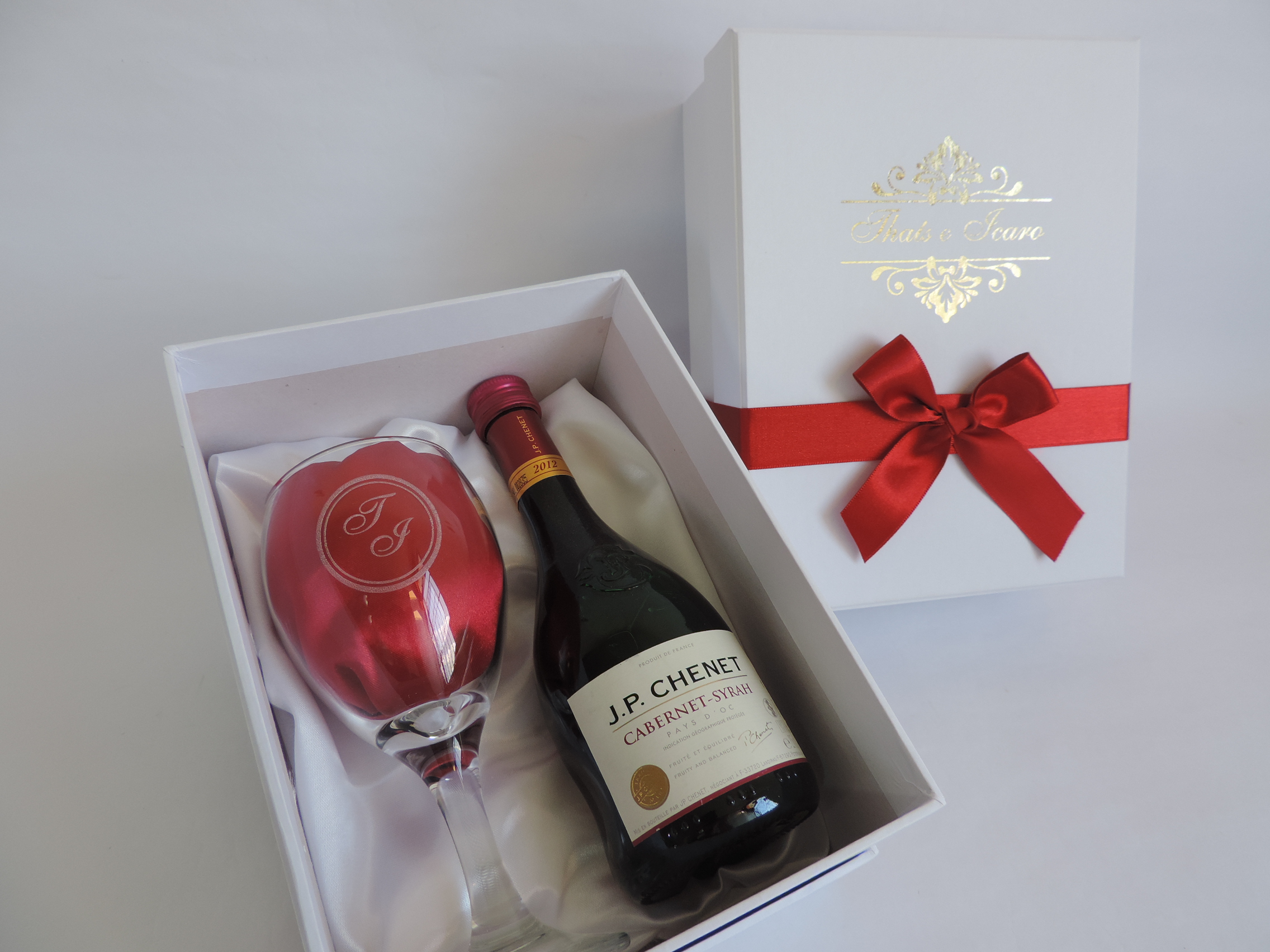 Presente de Casamento - Taça de Vinho + Caixa Presente | MONDY - MONDY ...