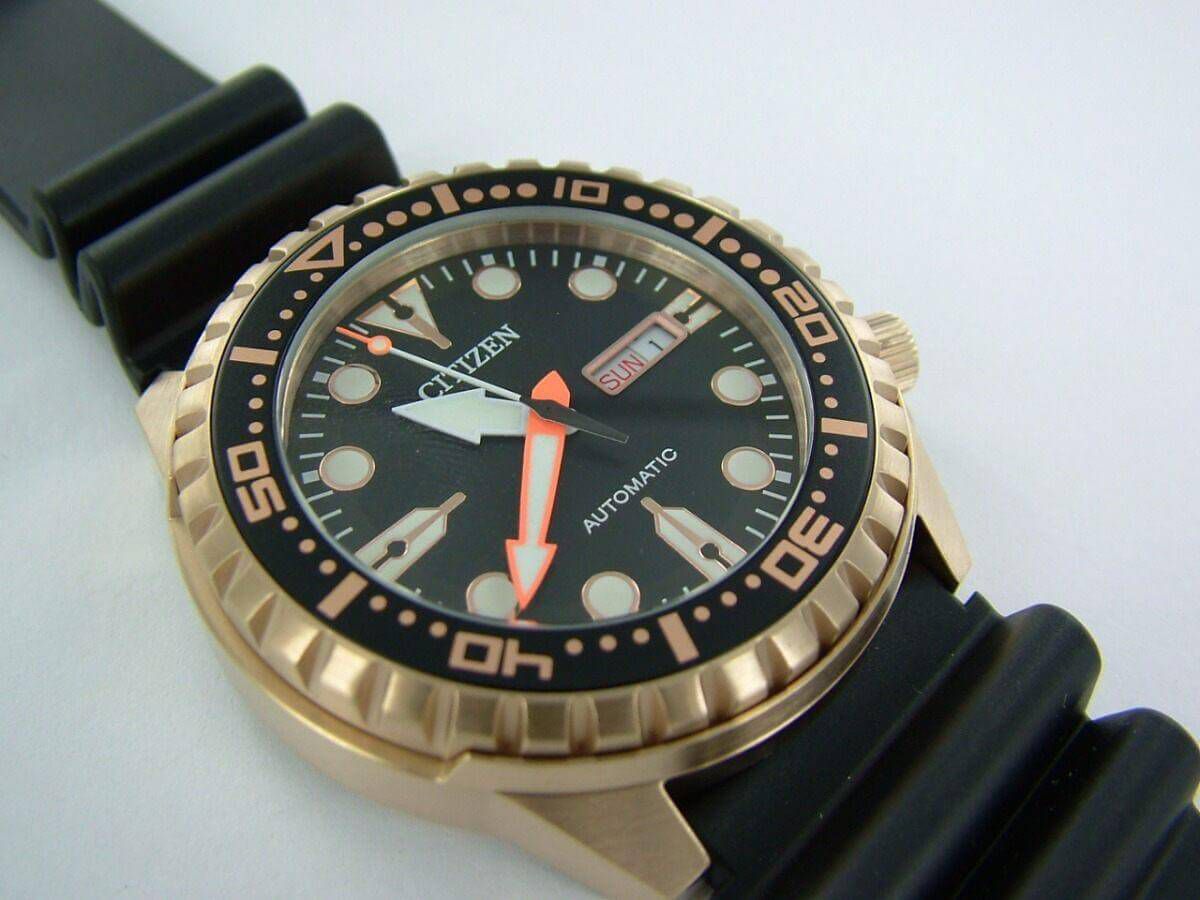 ガッチャン Relógio Citizen Masculino Automático TZ31123U NH8383-17E