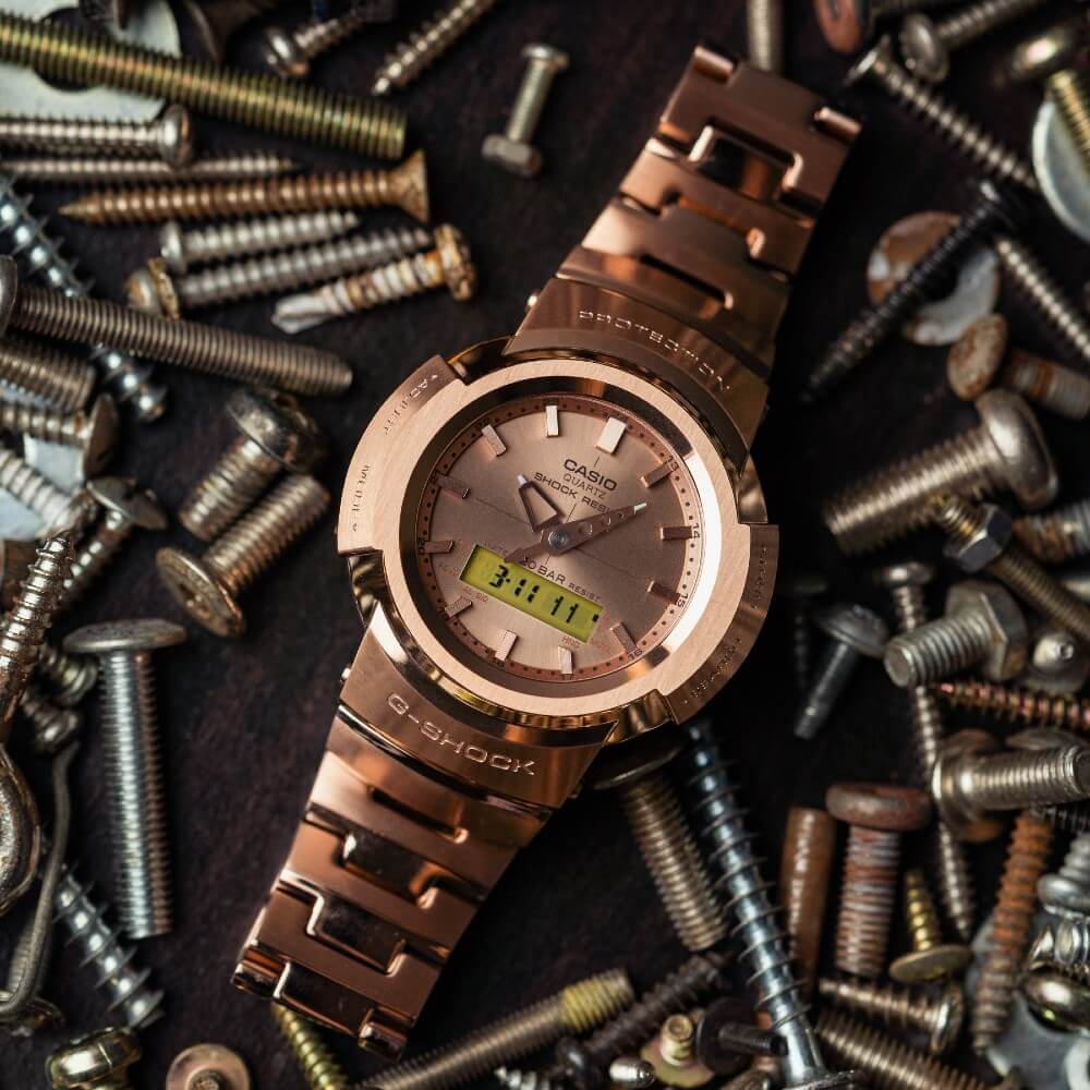 Relógio Casio G-SHOCK AWM-500GD-4ADR *Revival Solar - Relógios