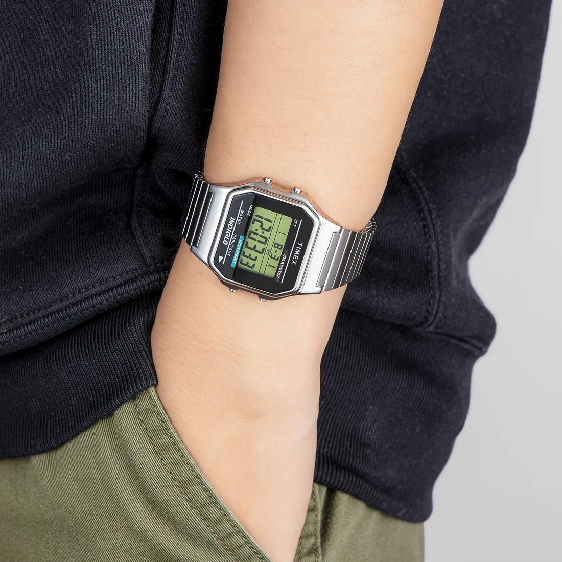 国内正規 TIMEX T78587 デジタル腕時計 Relógio Timex T78587 Digital Masculino Retrô Prata 34mm - Relógios