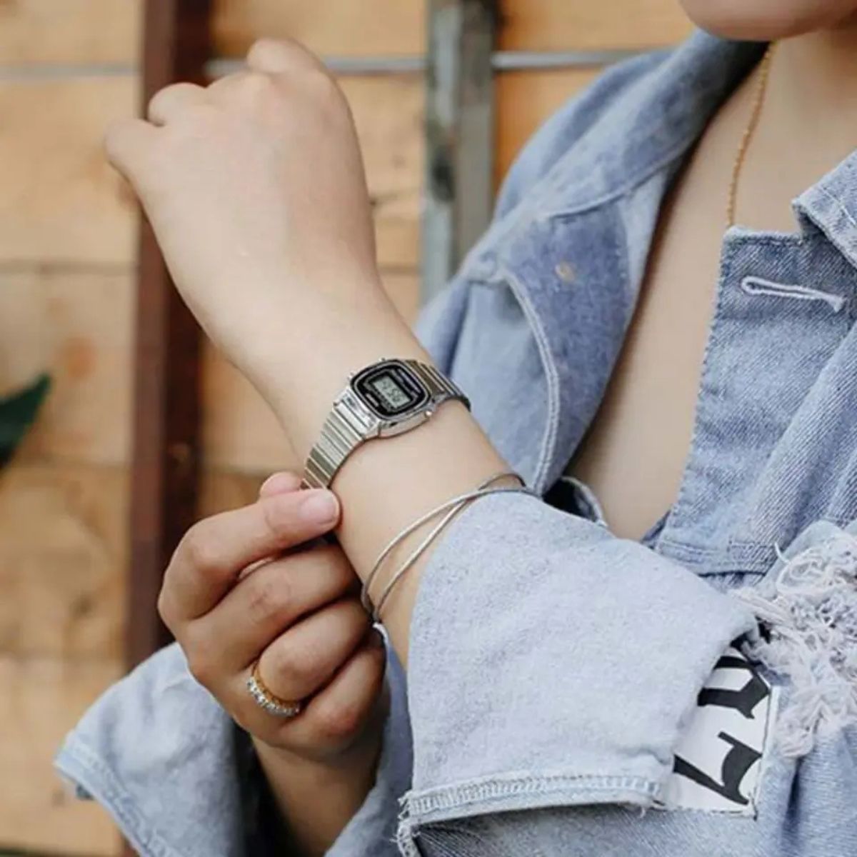 Relógio Casio Vintage Prata LA670WA-1DF – Digital e Clássico