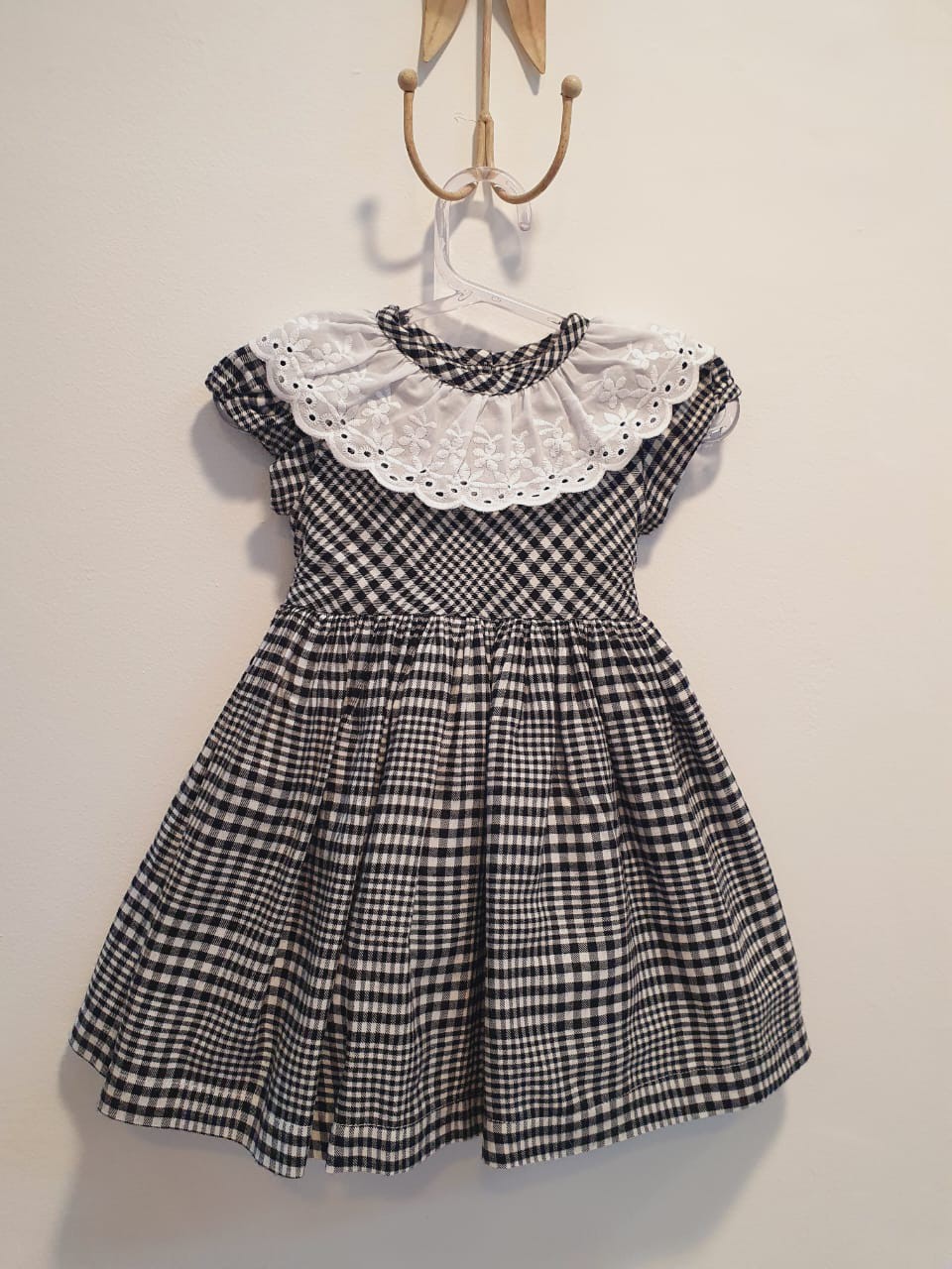 VESTIDO XADREZ PRETO E BRANCO CORAÇÕES - Priluli Kids