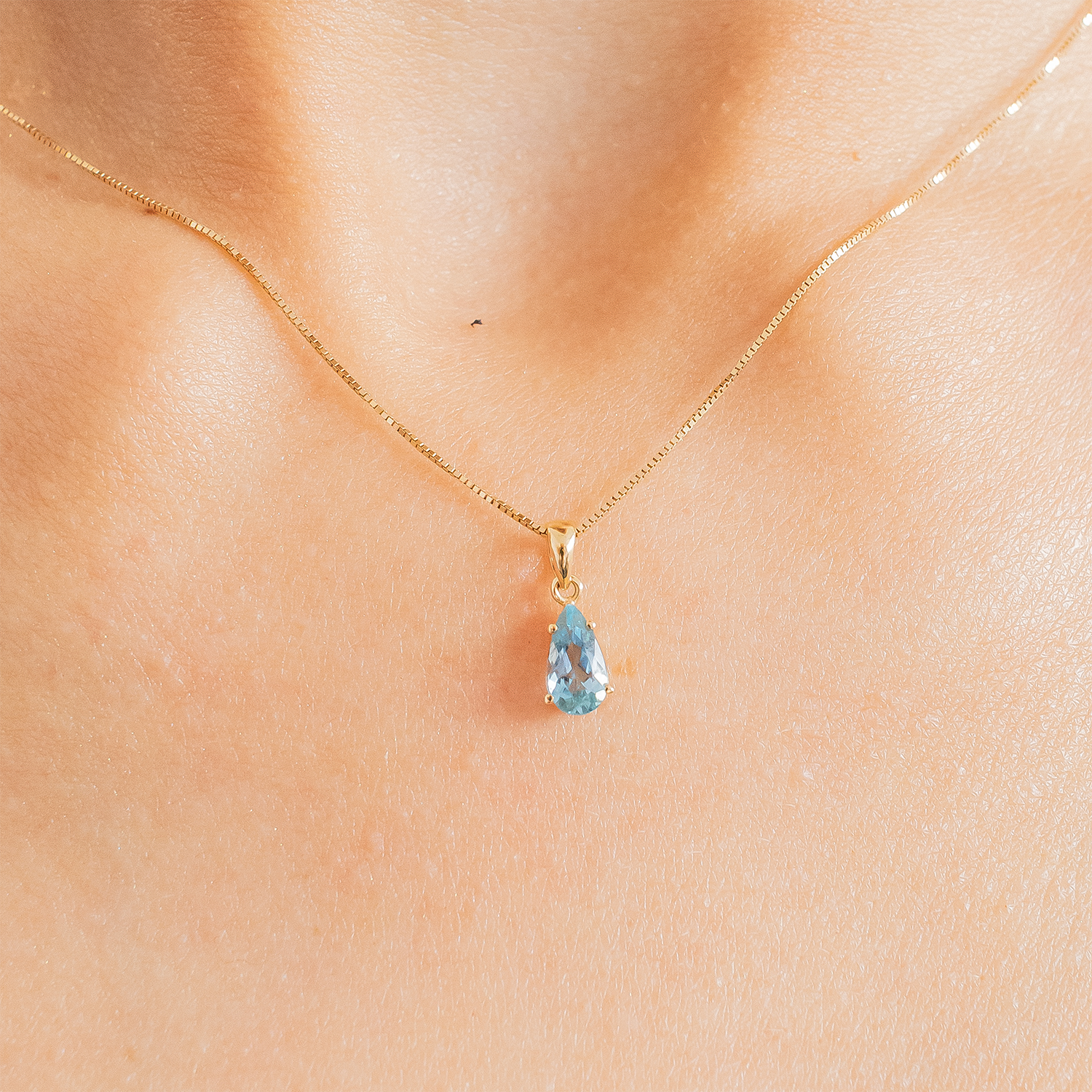 Pingente de Água Marinha e Ouro Amarelo 18k (PLTAM04Y) | ArtOuro