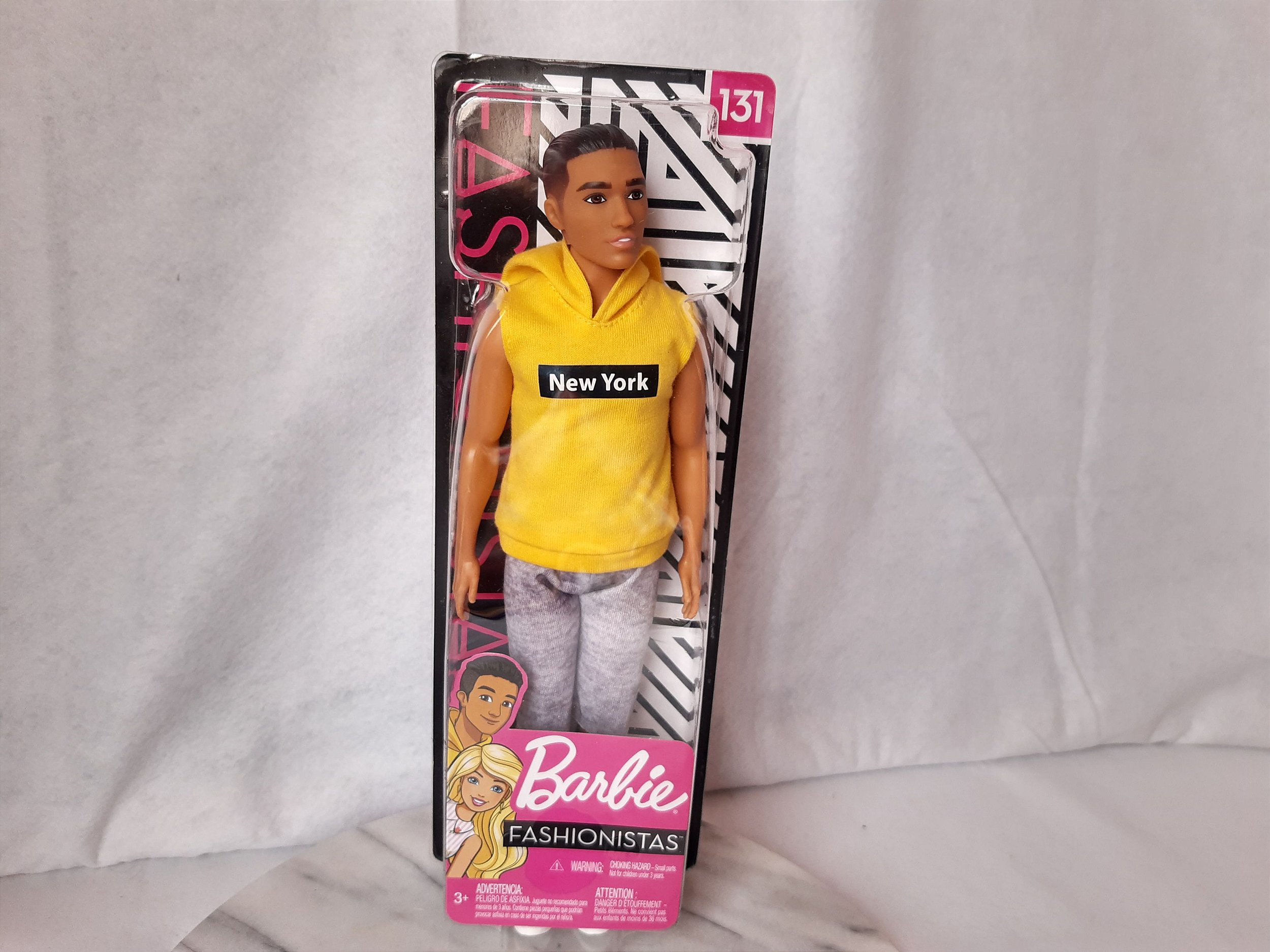 Boneco Ken fashionista 131 New York 30 cm na caixa lacrada