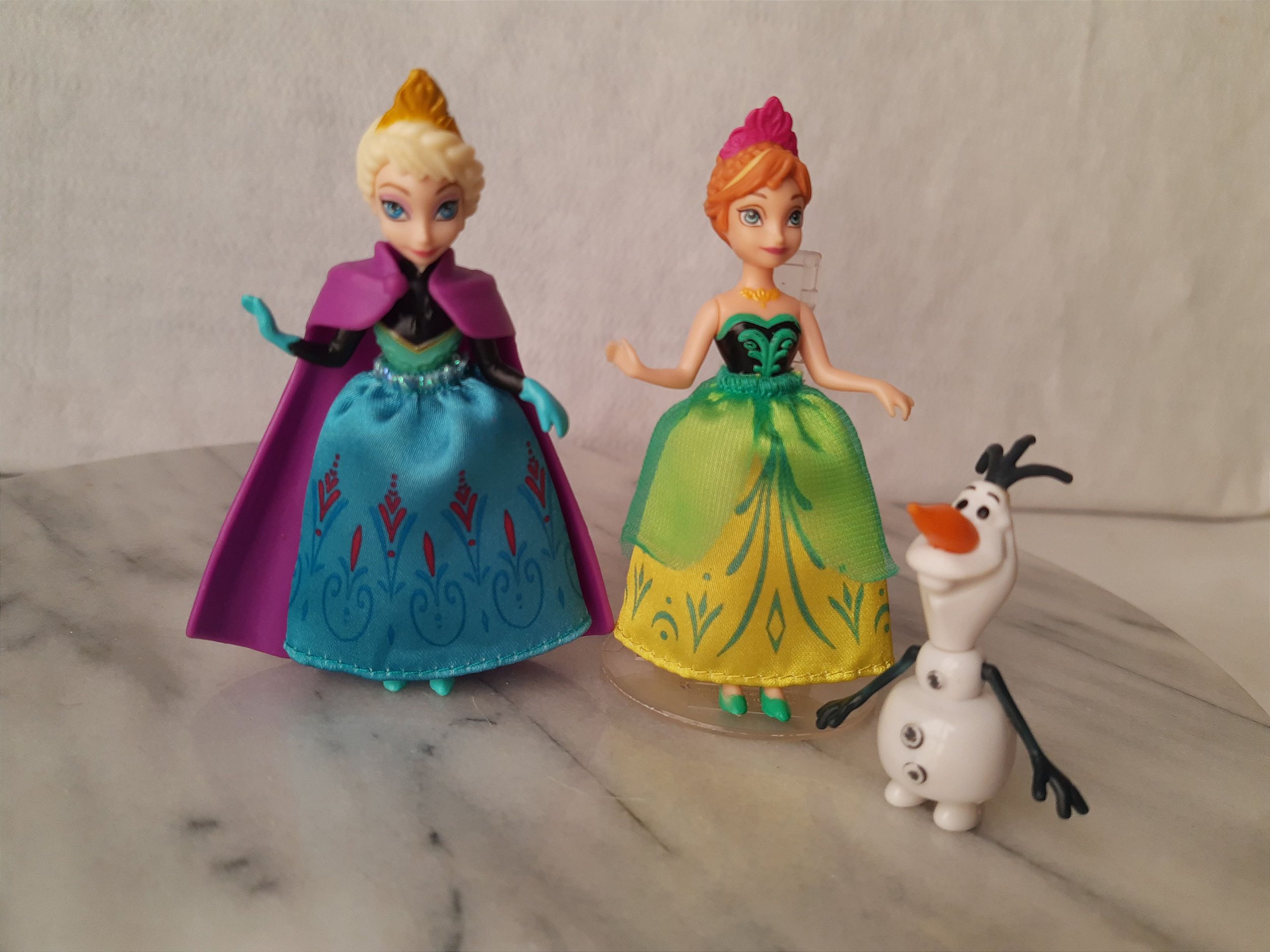 Bolo de Vinil Para Jogar Temática Olaf Frozen