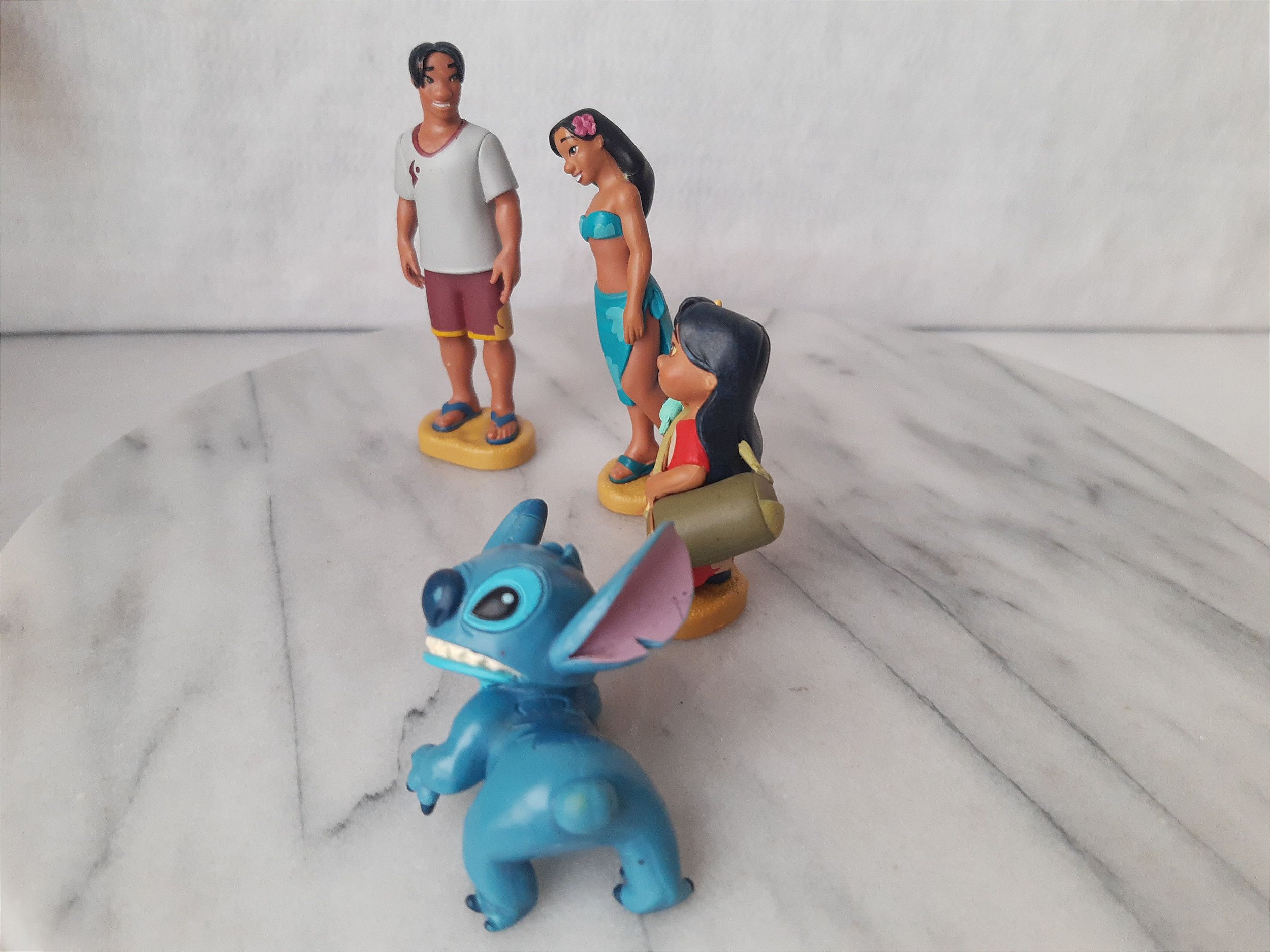 Miniatura Disney de vinil de Lilo e Stitch, irmã da Lili e namorado ...
