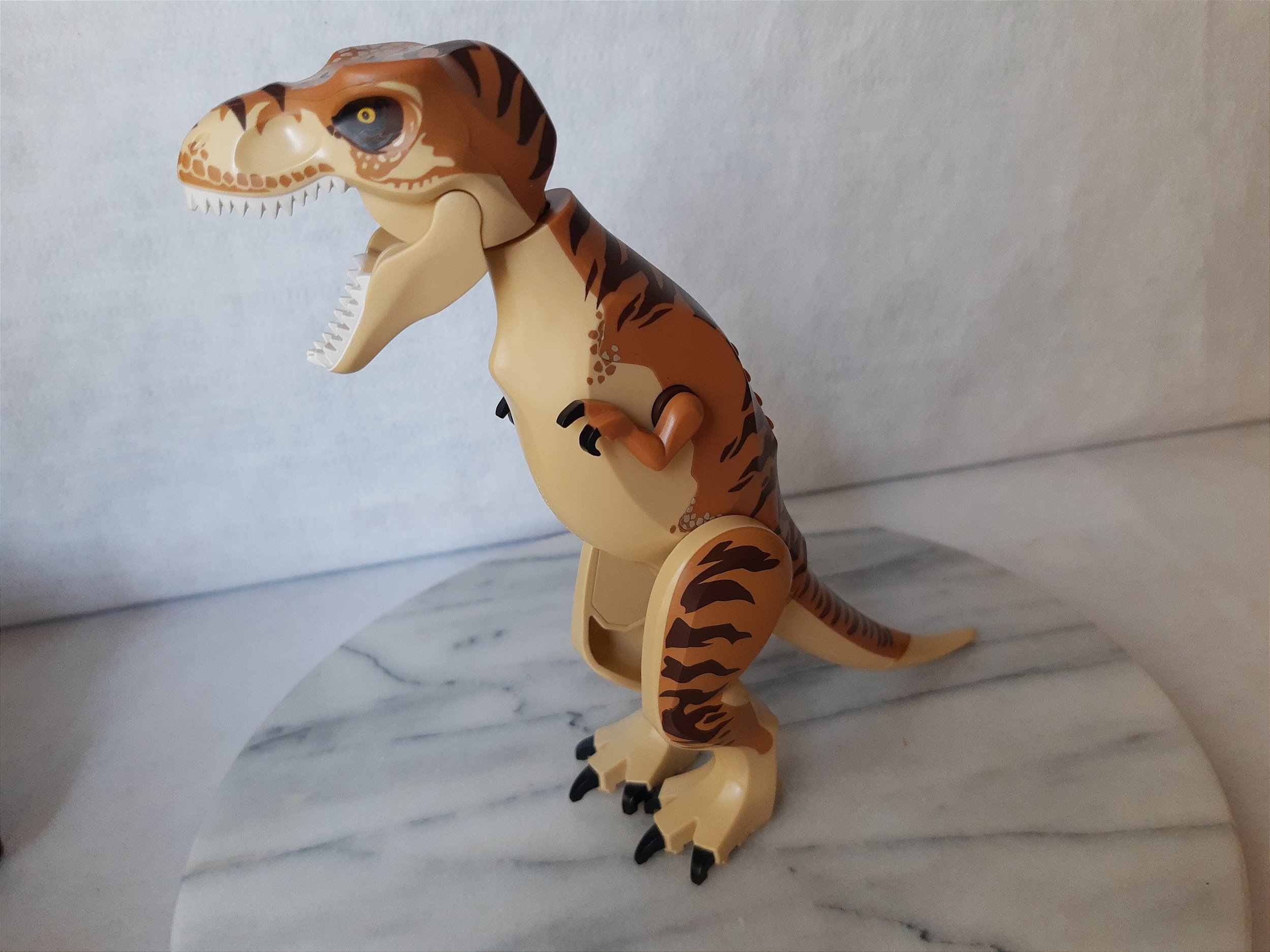 Boneco Lego Dinossauros Jurassic World Park T-rex Tiranossauro :  : Brinquedos e Jogos