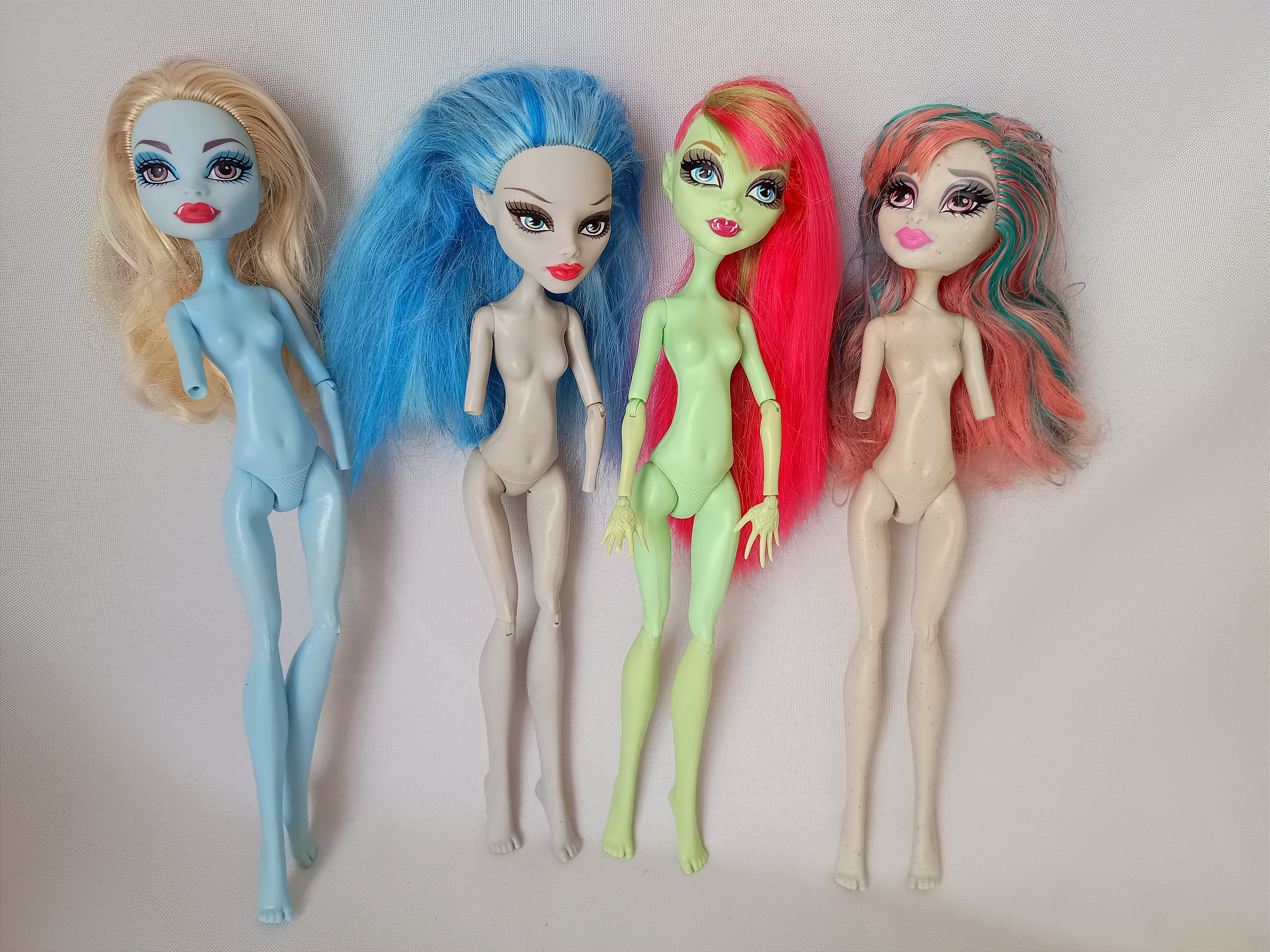 lote bonecas monster high ever after high e novi star