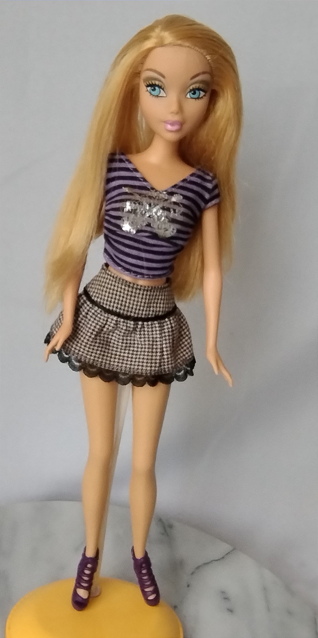 Barbie my scene Kennedy com danos - Taffy Shop - Brechó de brinquedos