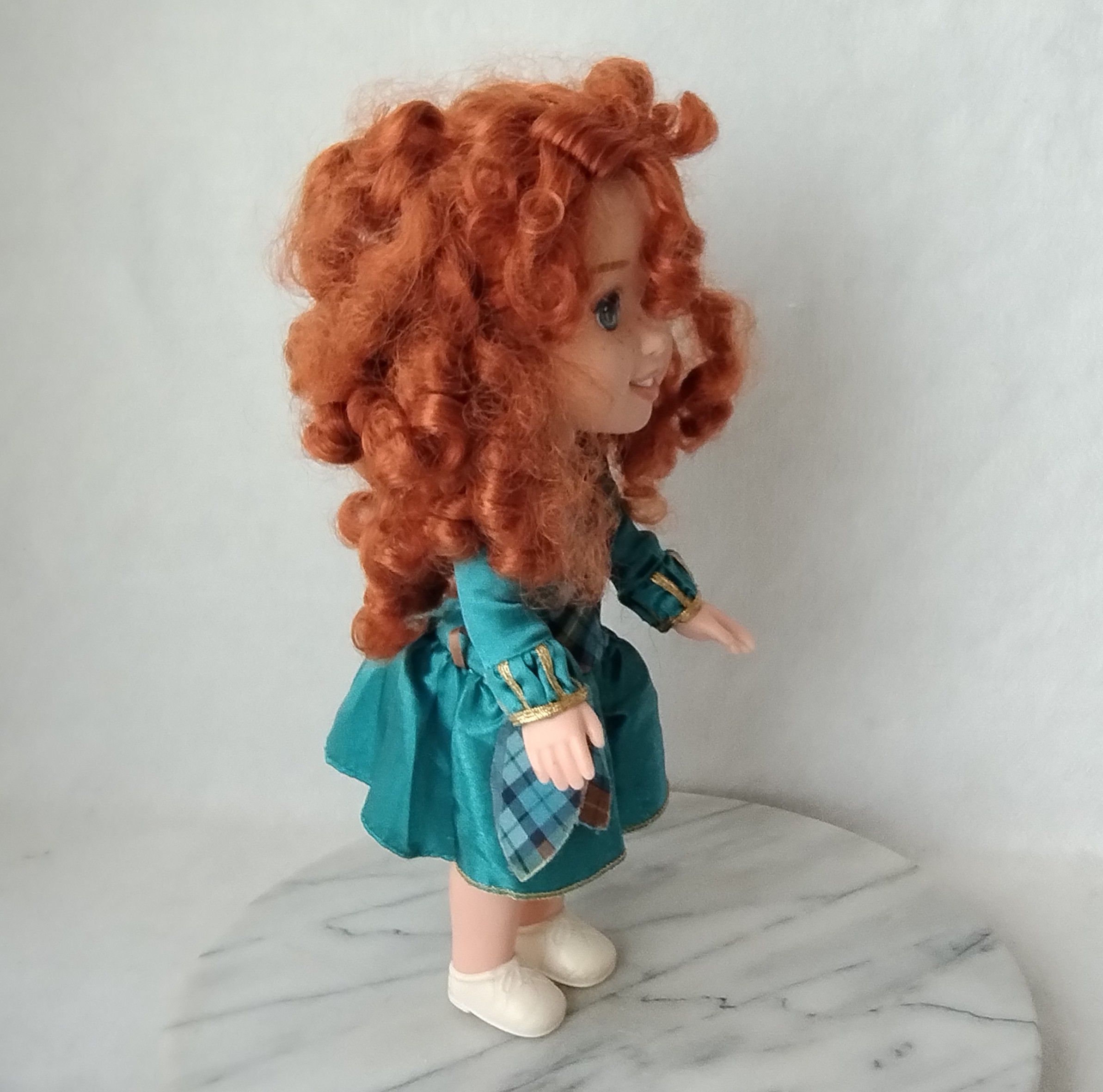 Boneca Merida de Valente Disney, marca Jakks Pacific, 30 cm - Taffy ...
