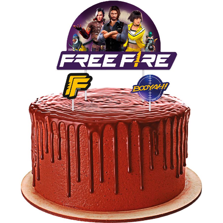 Bolo de aniversário com o tema do jogo Free Fire