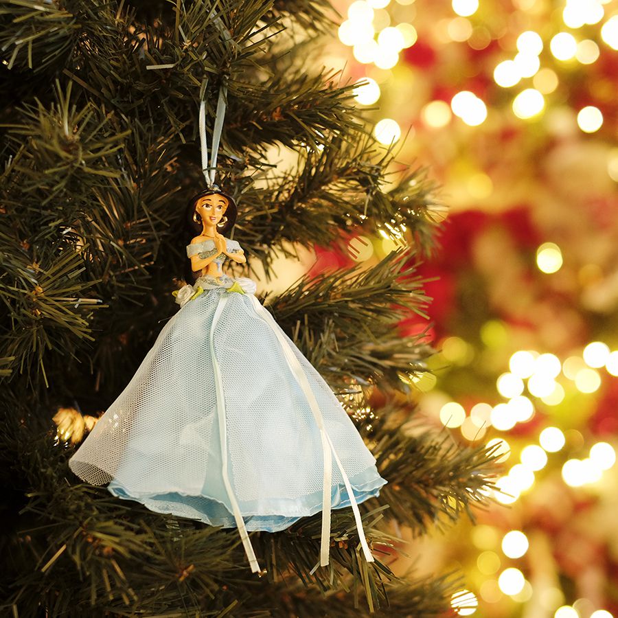 Enfeite para Pendurar Princesa Jasmine 15cm - 06 unidades - Natal Disney -  Cromus - Rizzo Embalagens - Rizzo Embalagens