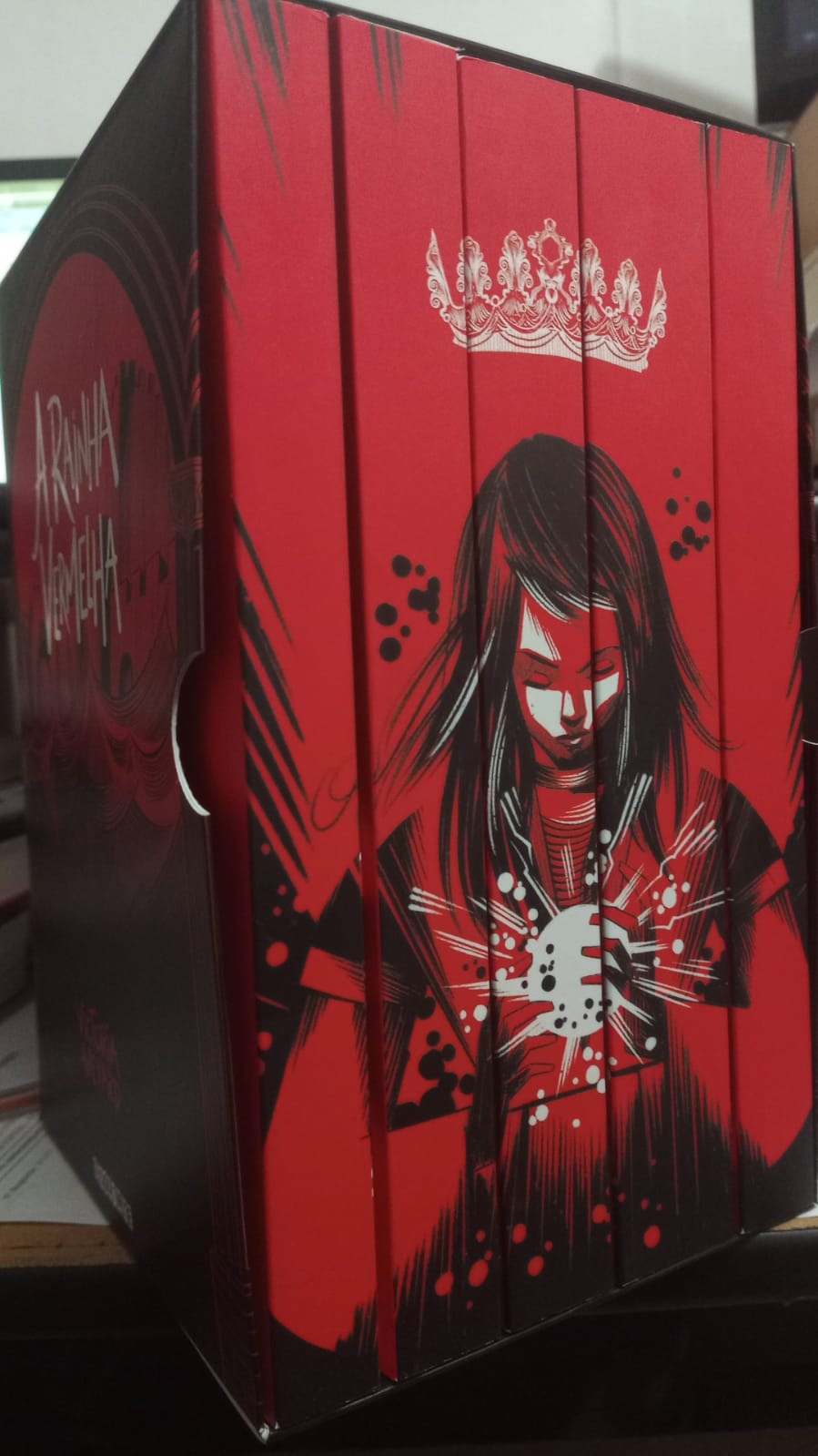Box Rainha Vermelha 5 Volumes - Victoria Aveyard - Seboterapia - Livros