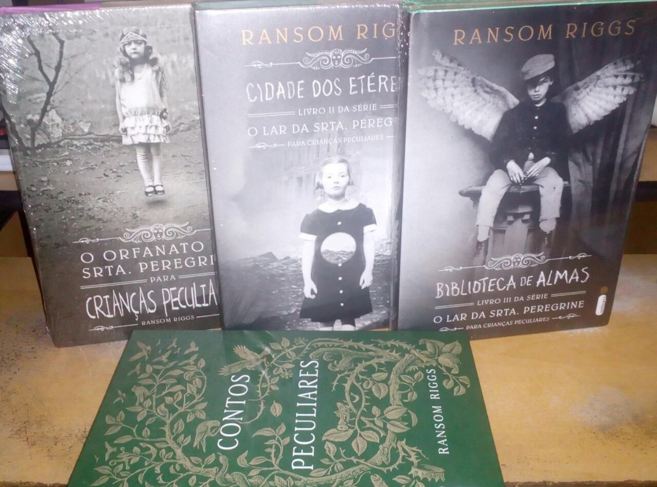 Coleção O lar da Srta. Peregrine - Ransom Riggs + Contos Peculiares 4  volumes - Seboterapia - Livros
