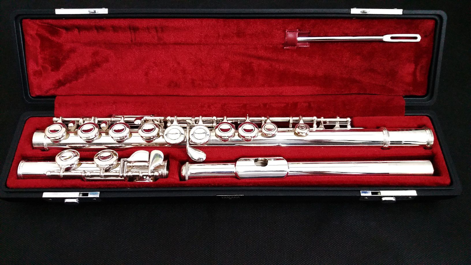 Flauta Transversal Yamaha YFL-411 - Flautas Ohara