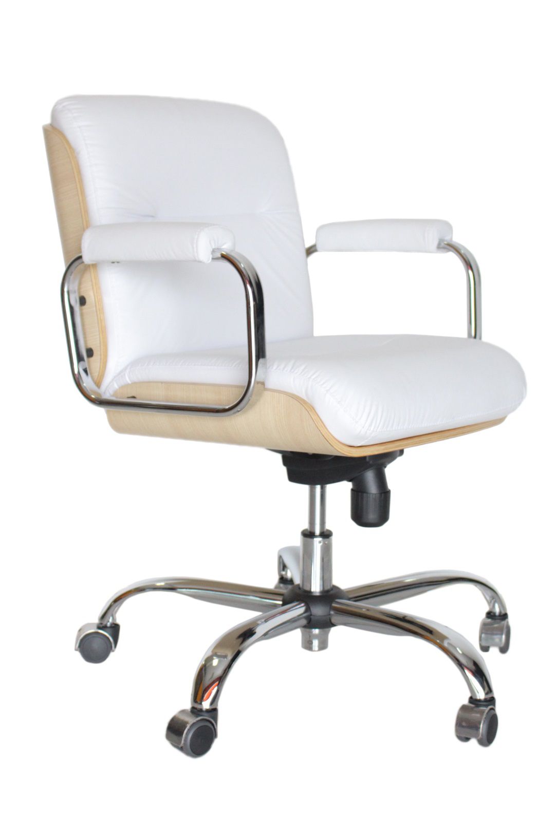 Cadeira Diretor giratória para escritório WD Branco/Cromado - RIKSTOK Aqui  você encontra tudo em móveis para o seu escritório!