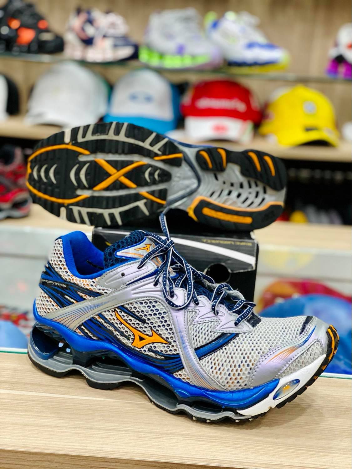 Mizuno wave prophecy 1 discount
