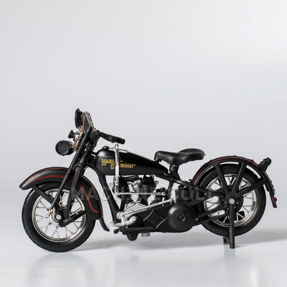 Harley Davidson 1928 JDH Twin Cam Modellmotorrad, 1:18, Schwarz, Ca. 13 Cm, Metall/Kunststoff – Mit Sockel