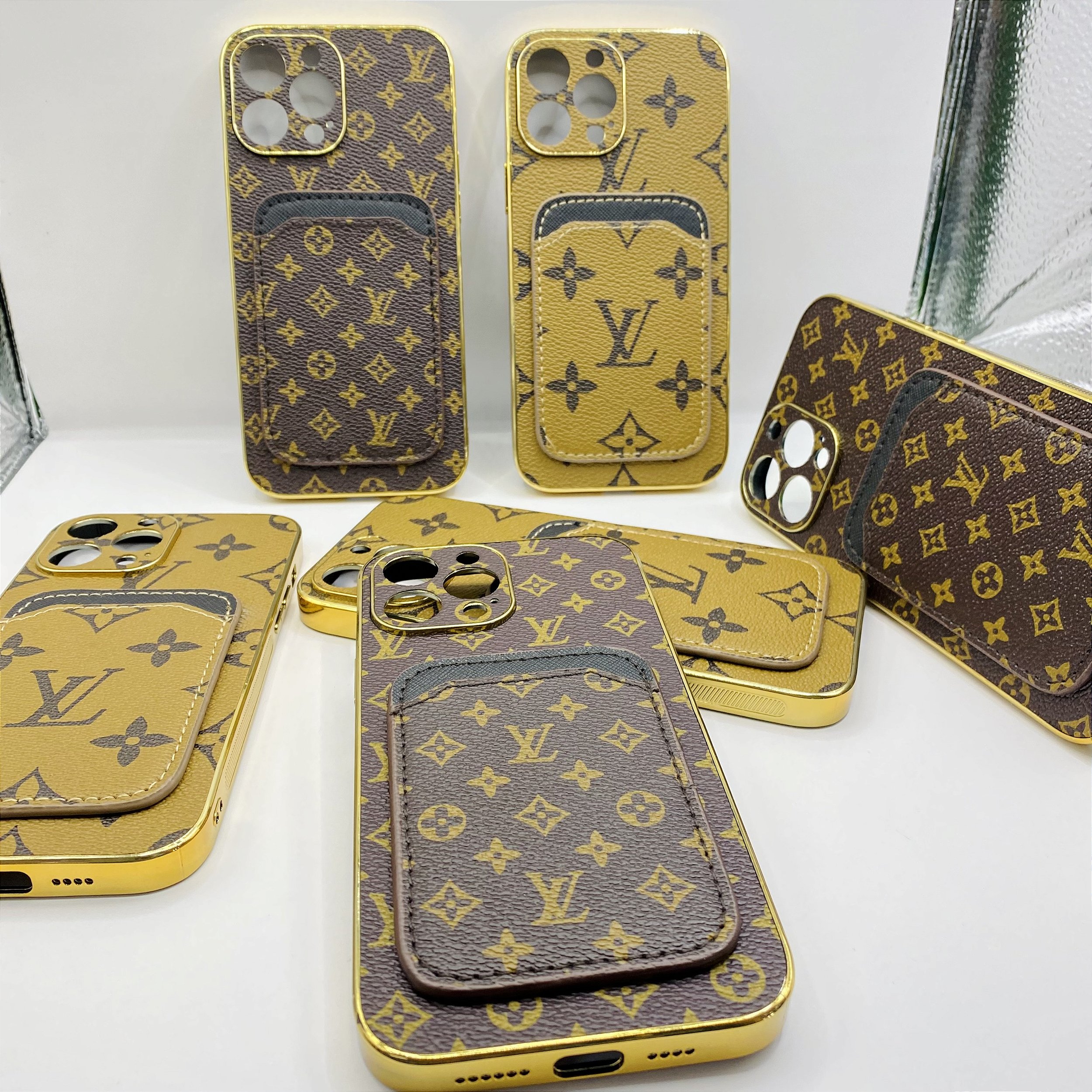 CASE LV CARTEIRA SERIE IPHONE 14 - Rei Cell Cases