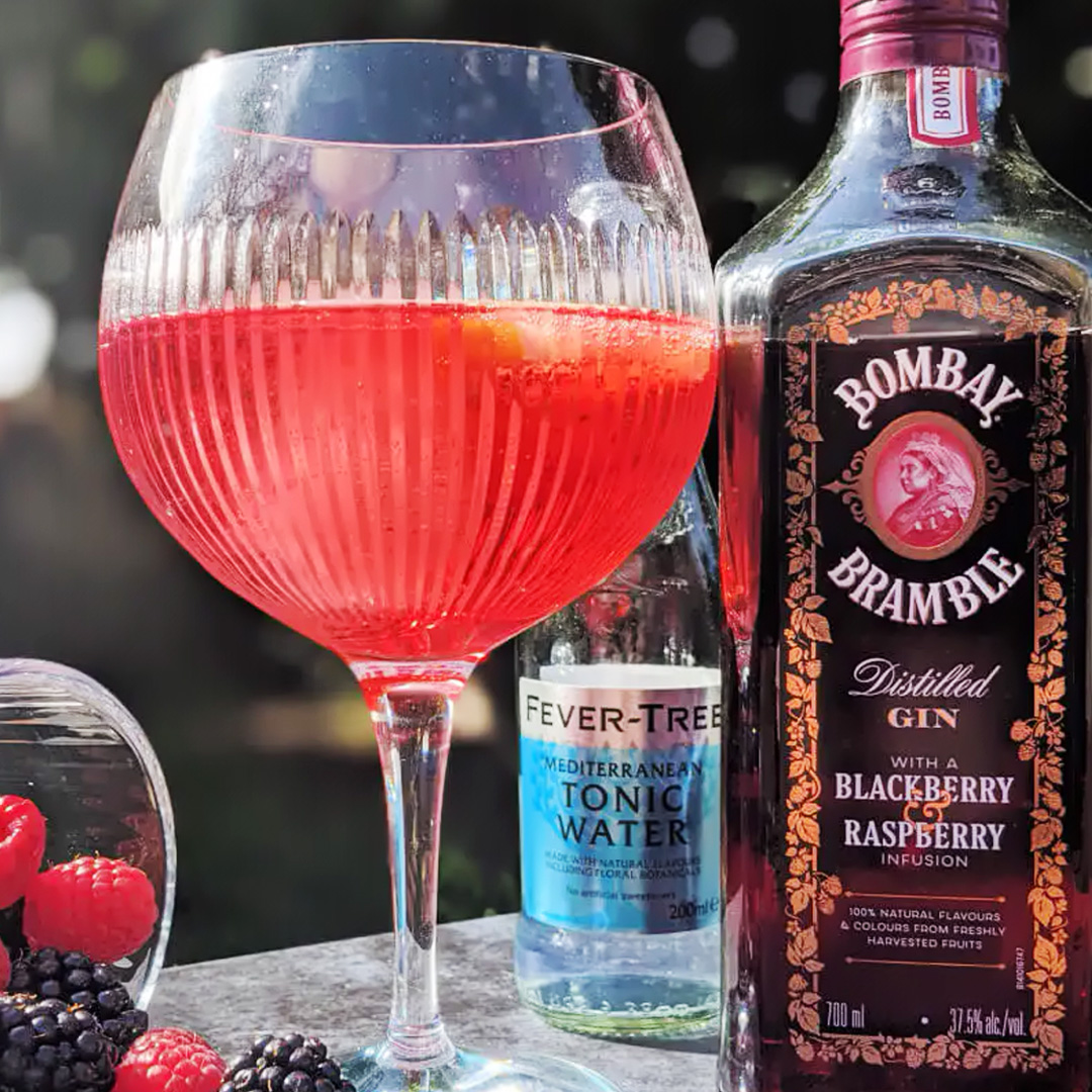 Gin Bombay Bramble Blackberry and Raspberry 700 ml Bebidas BH Delivery ZapVendas (31) 9.