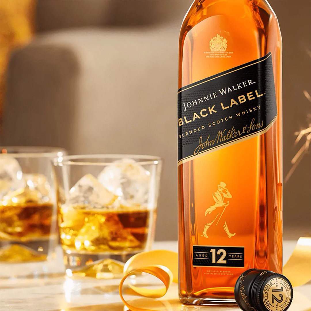 Whisky Johnnie Walker Black Label Caixa) 1L Bebidas BH