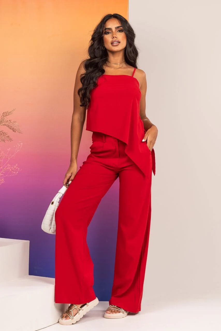 Conjunto com calça reta e blusa de alça assimétrica no tecido de visco - Le  Showroom